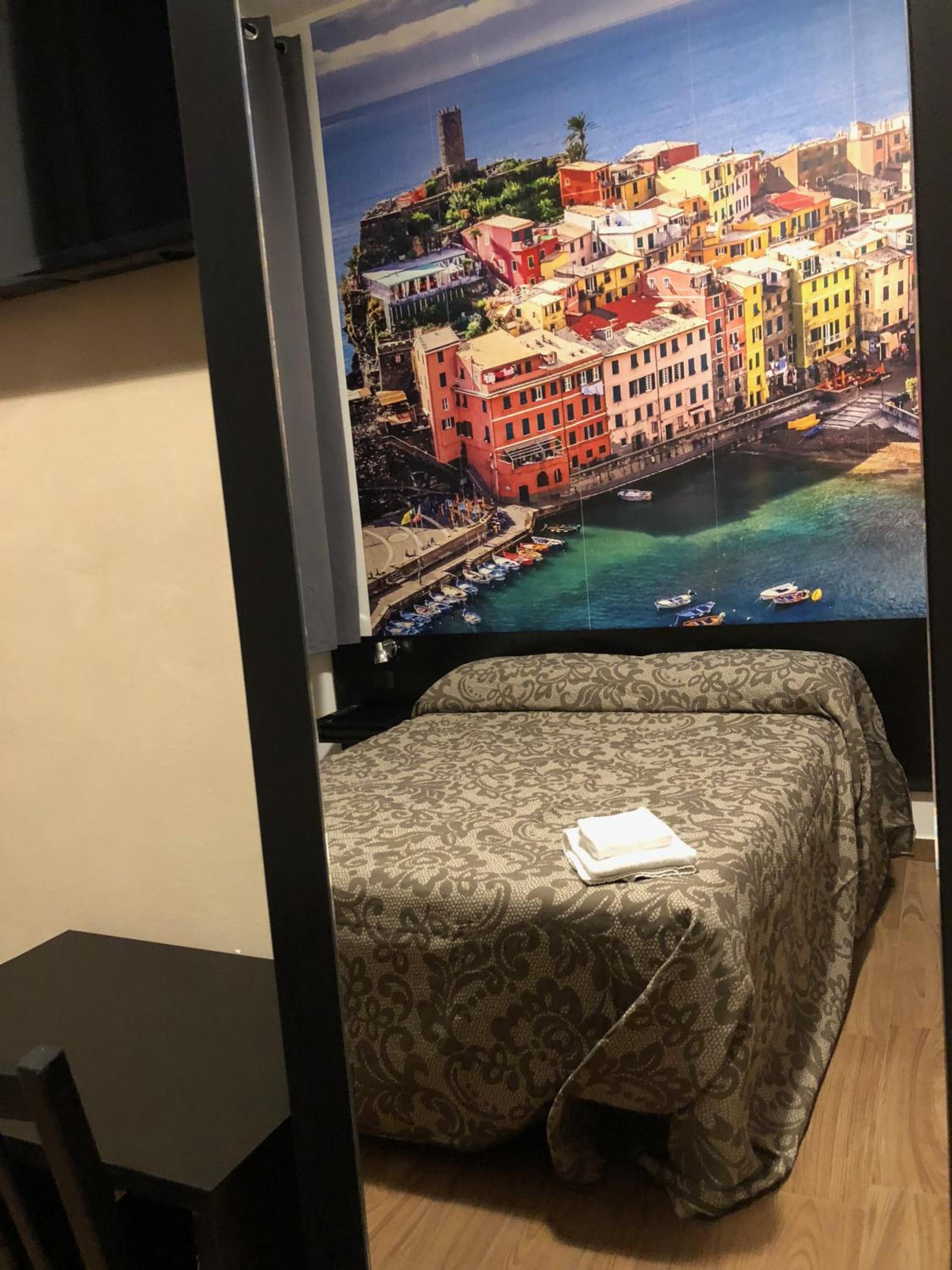 Double or Twin Room with Shared Bathroom