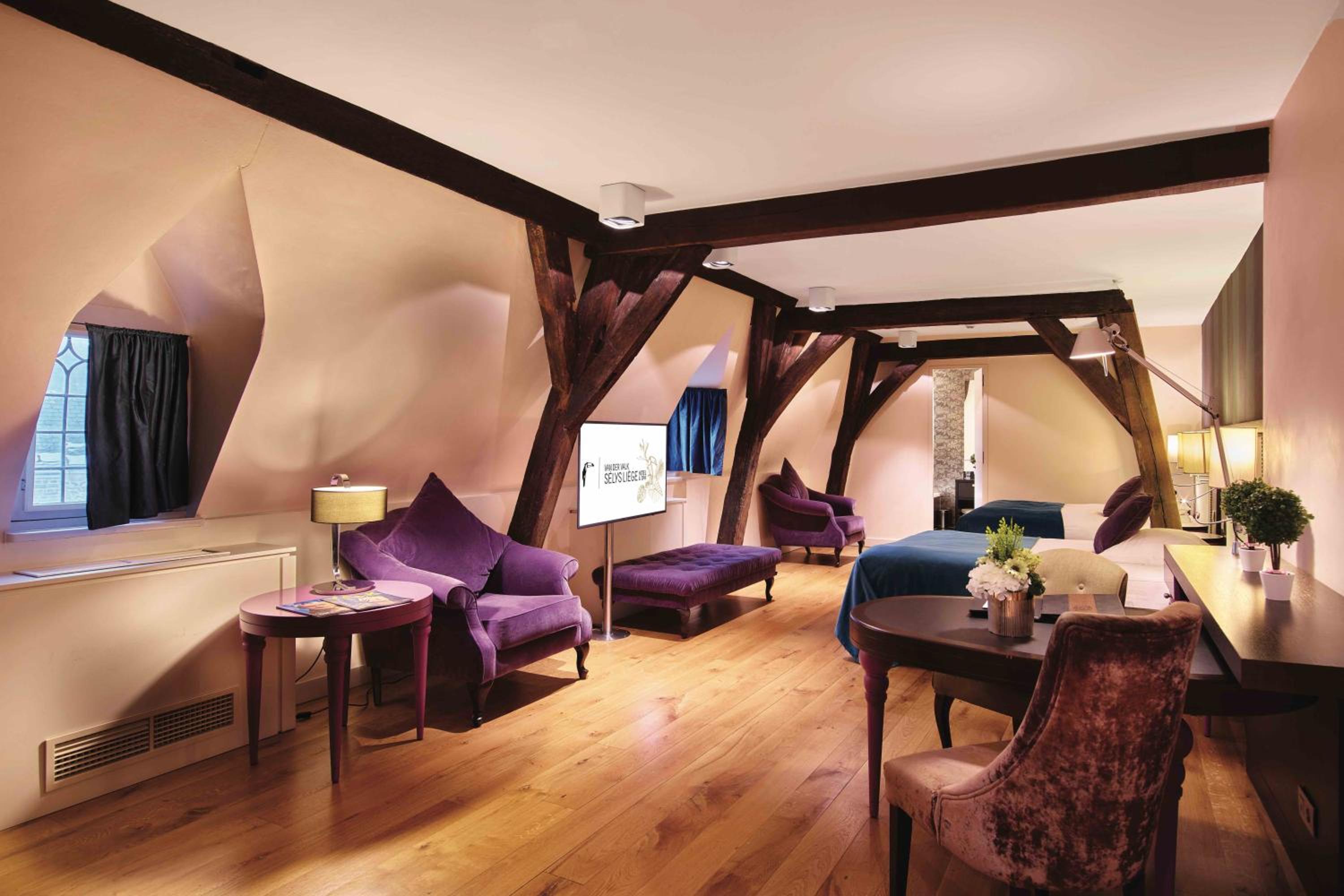 Queen Suite