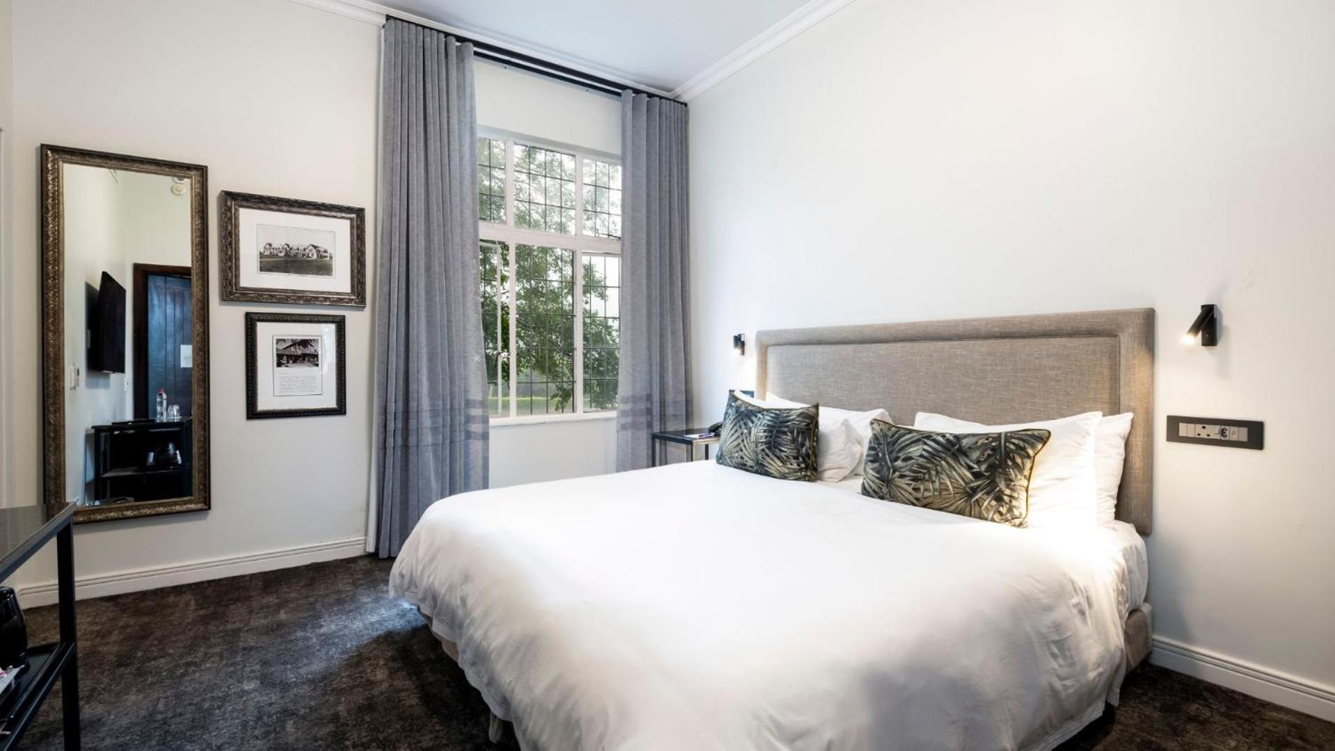 Universal Accessible Room