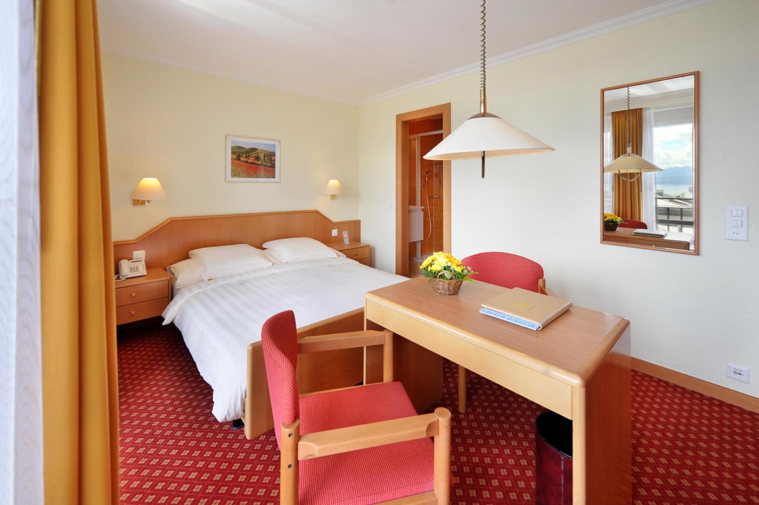 Double Room with Lake View