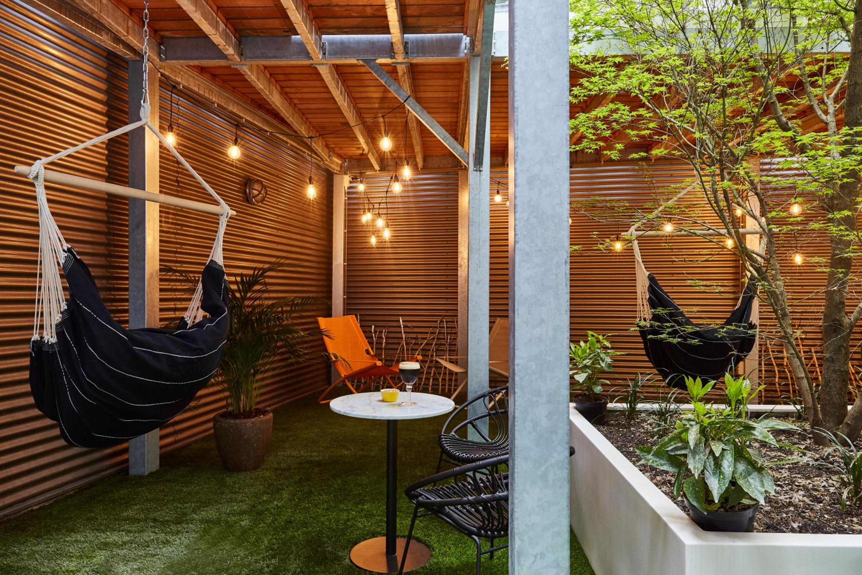 Standard Double Room with Courtyard View