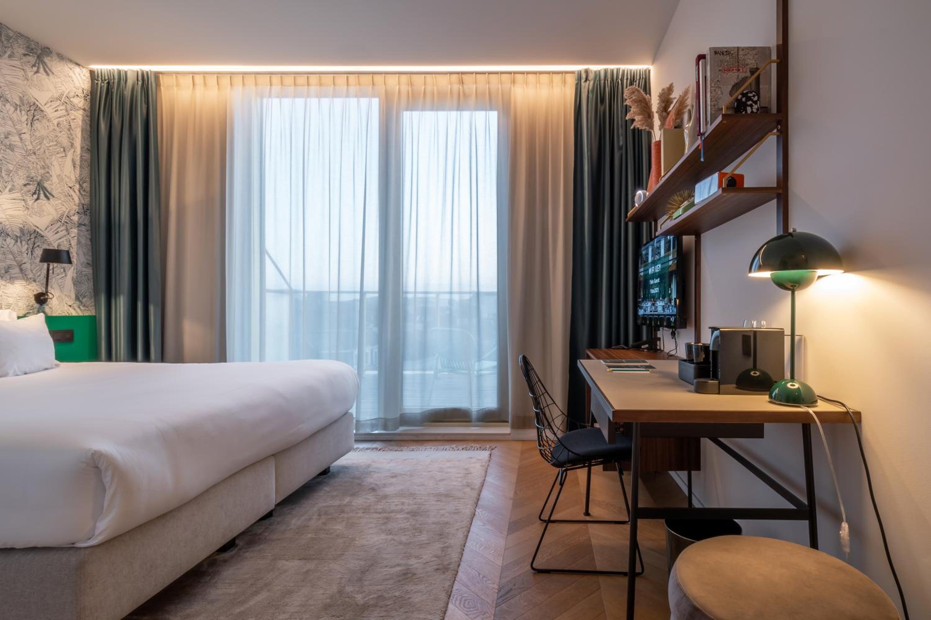 Not-so-Standard room with terrace