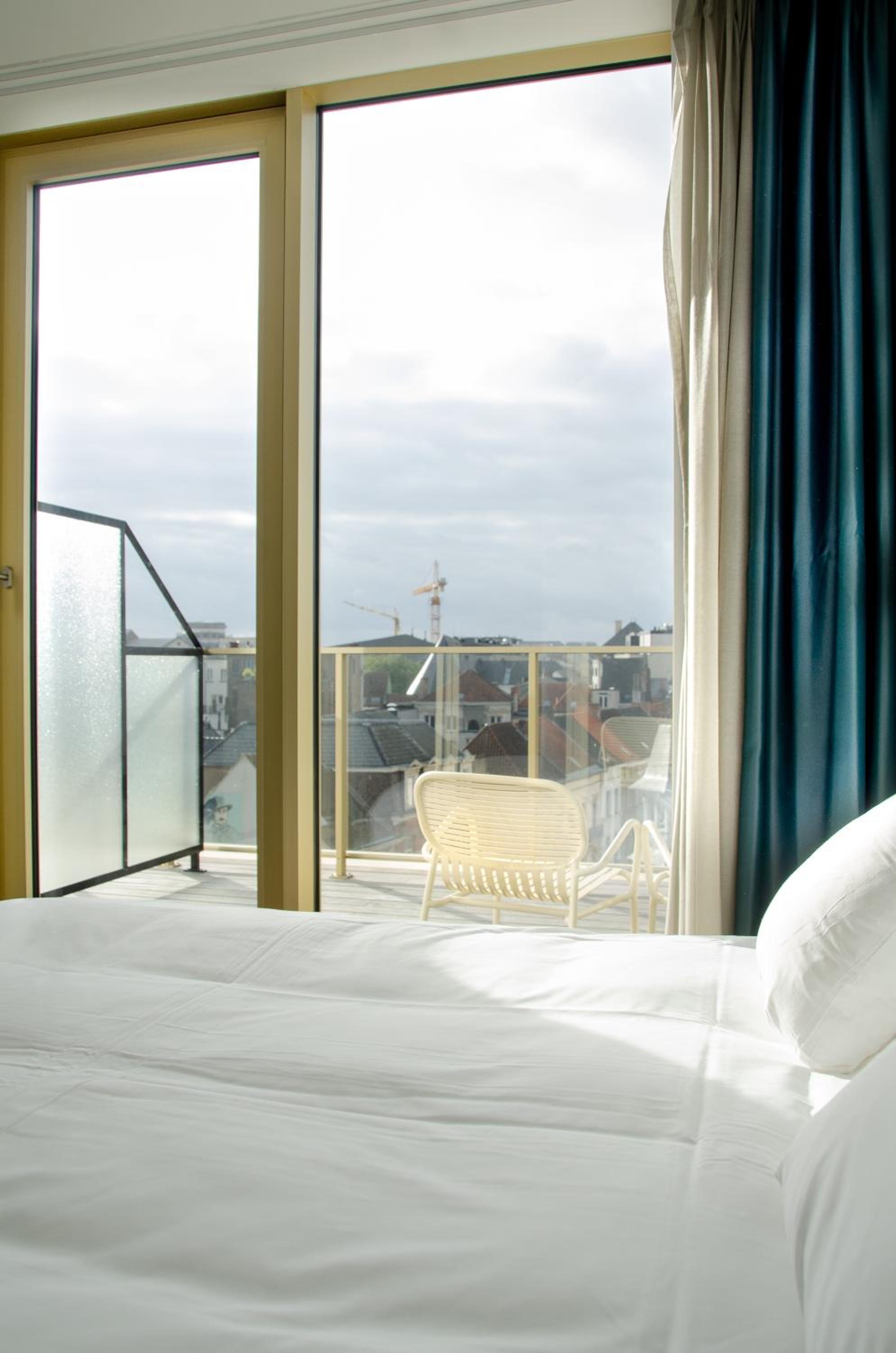 Penthouse Room with terrace