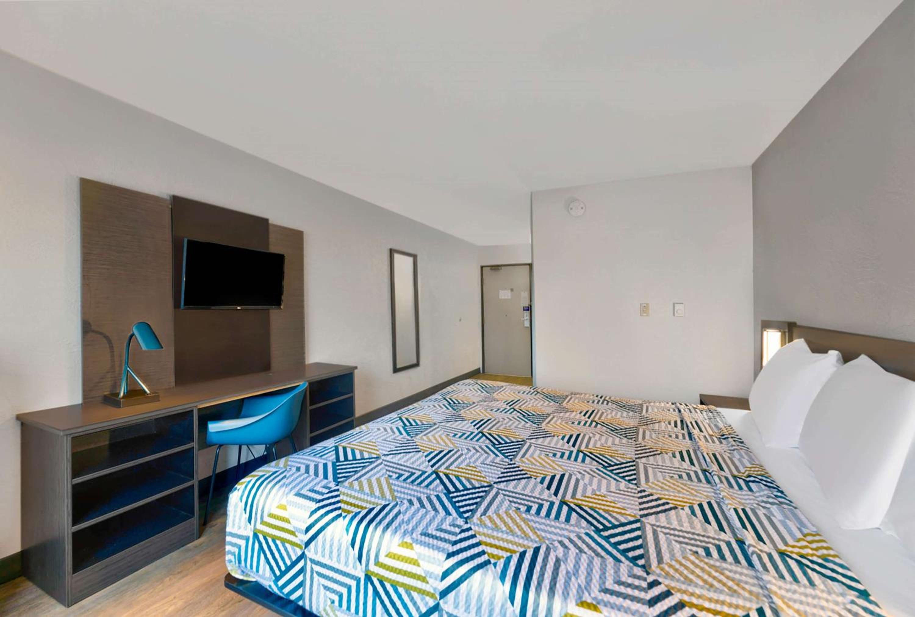 Double Room - Non-Smoking 