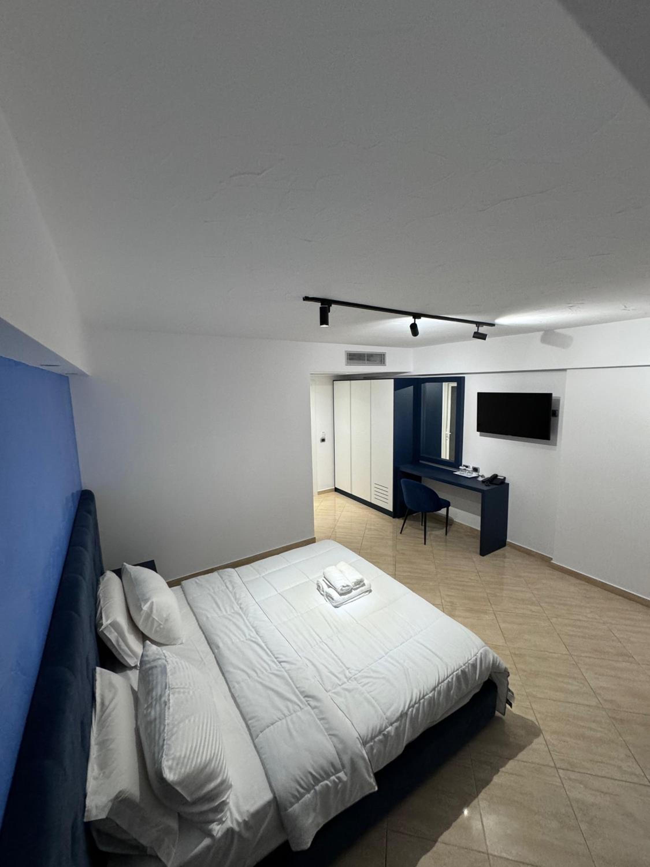 Superior Double Room With Balcony