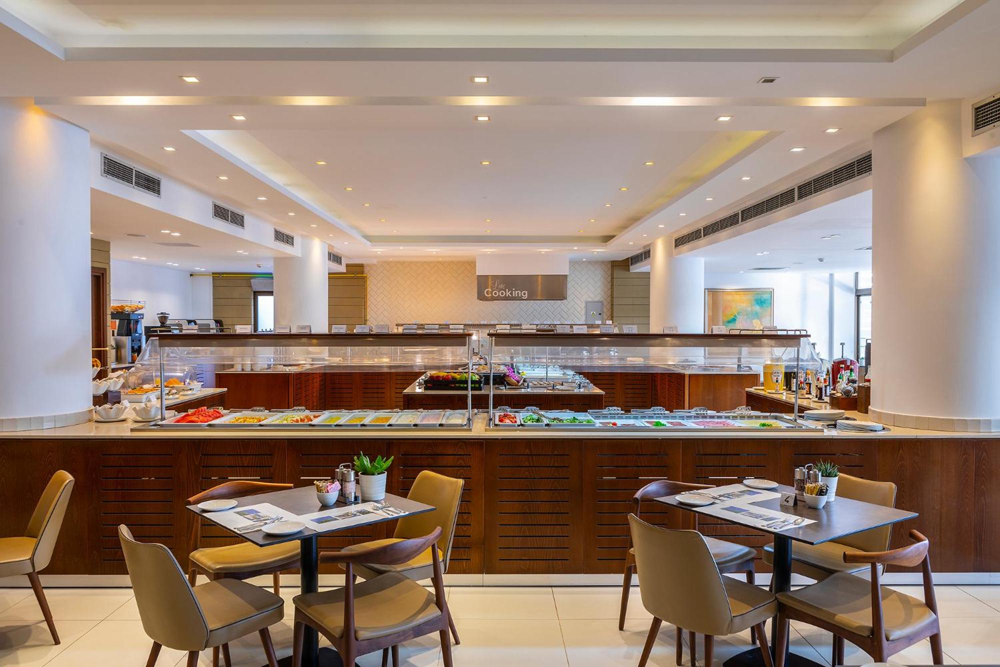 Superior Inland View Room with Balcony