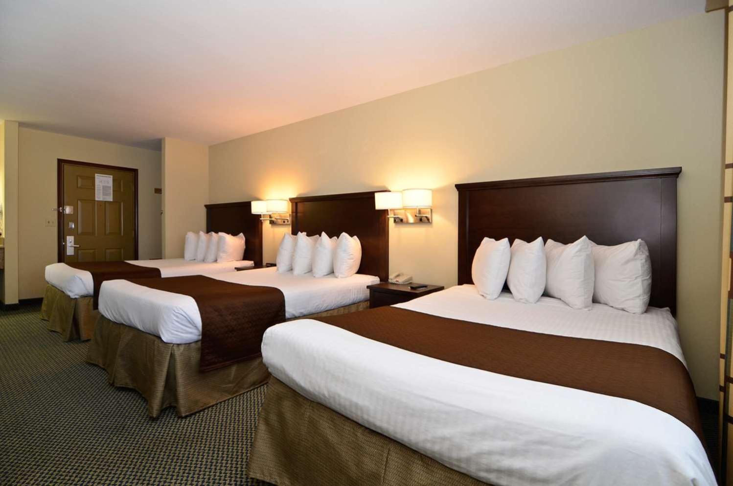 Doube Room With Three Double Beds