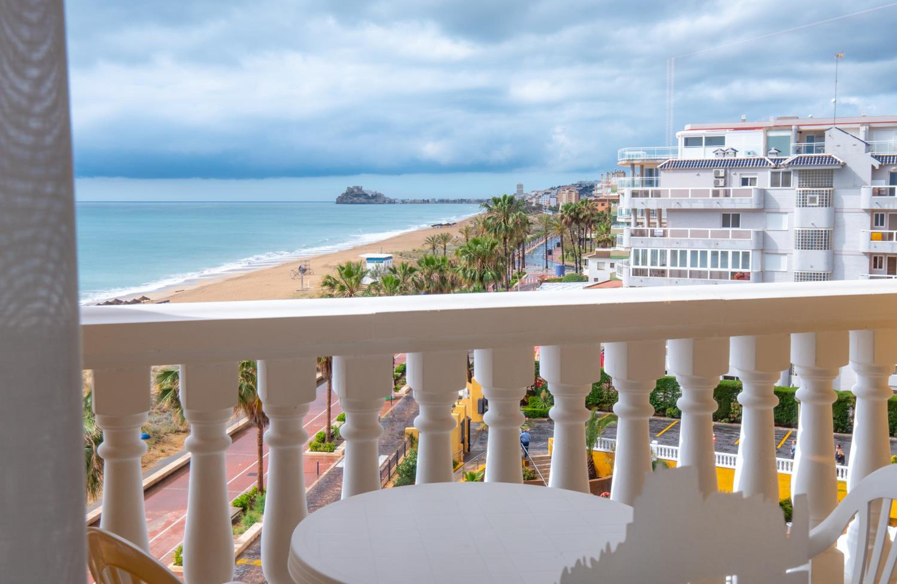 Family Room with Sea View