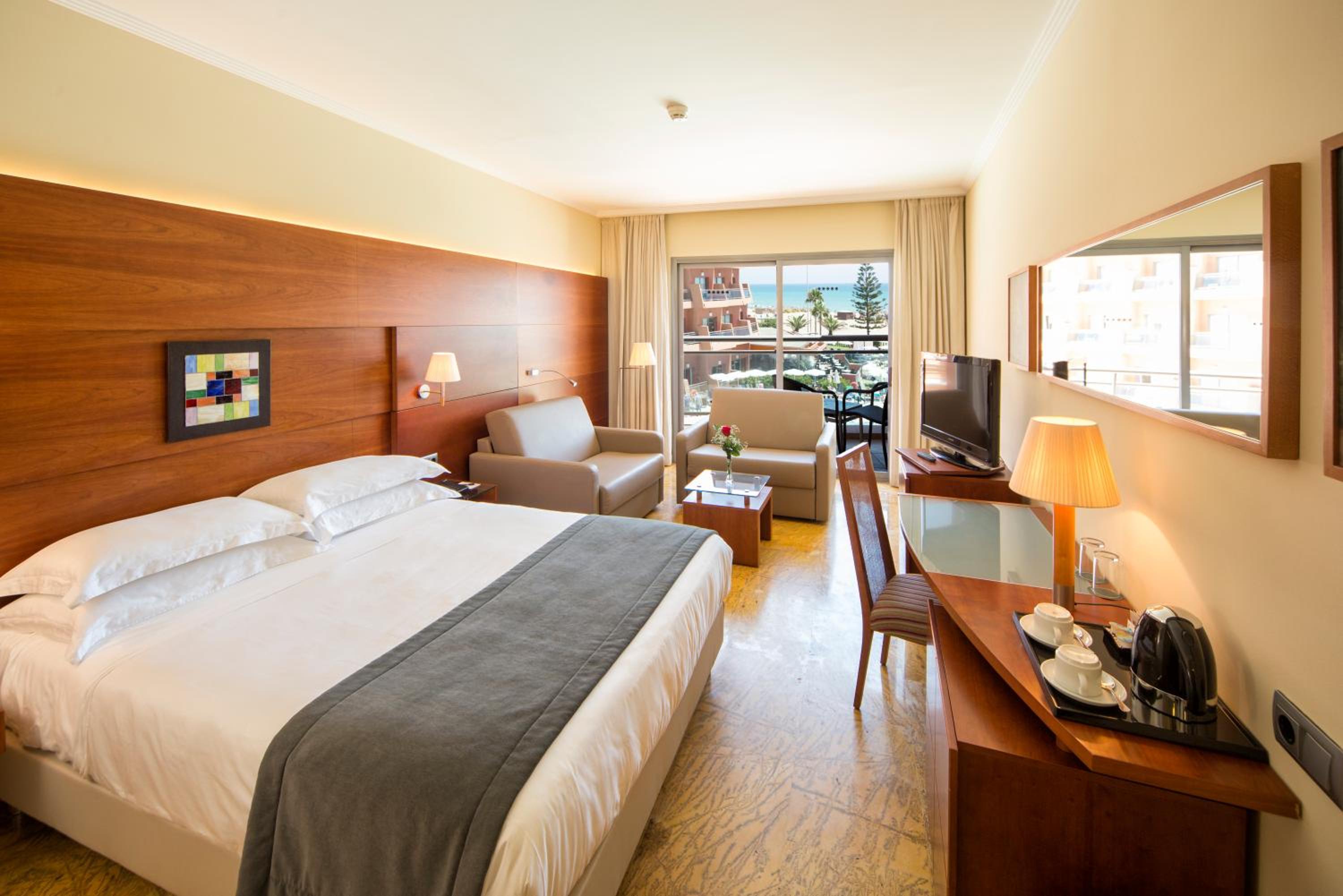 Superior Family Room (3 Adults + 1 Child)