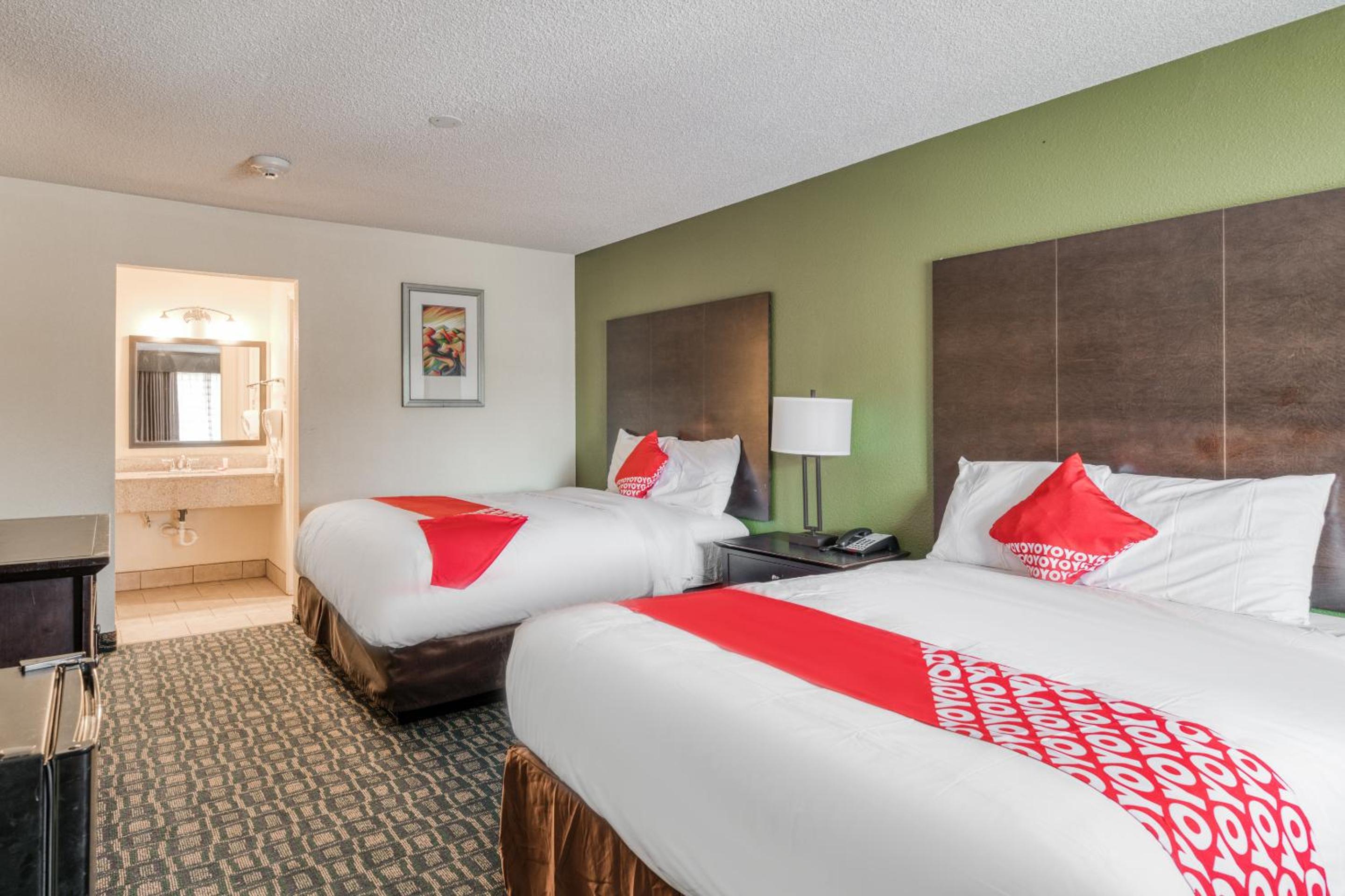 3 Queen Bed