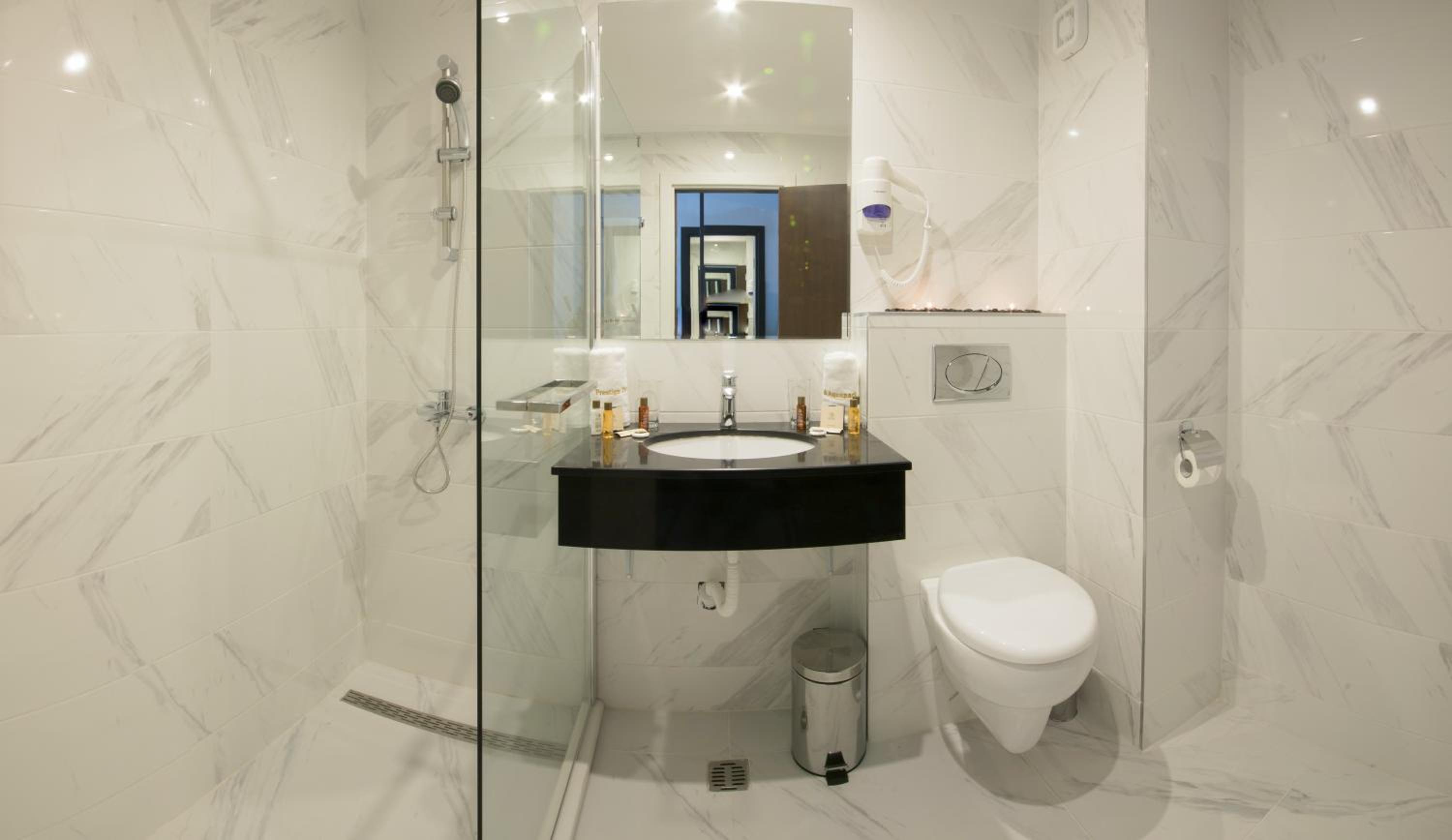 Deluxe Double or Twin Room with Balcony - Free Aquapark Access