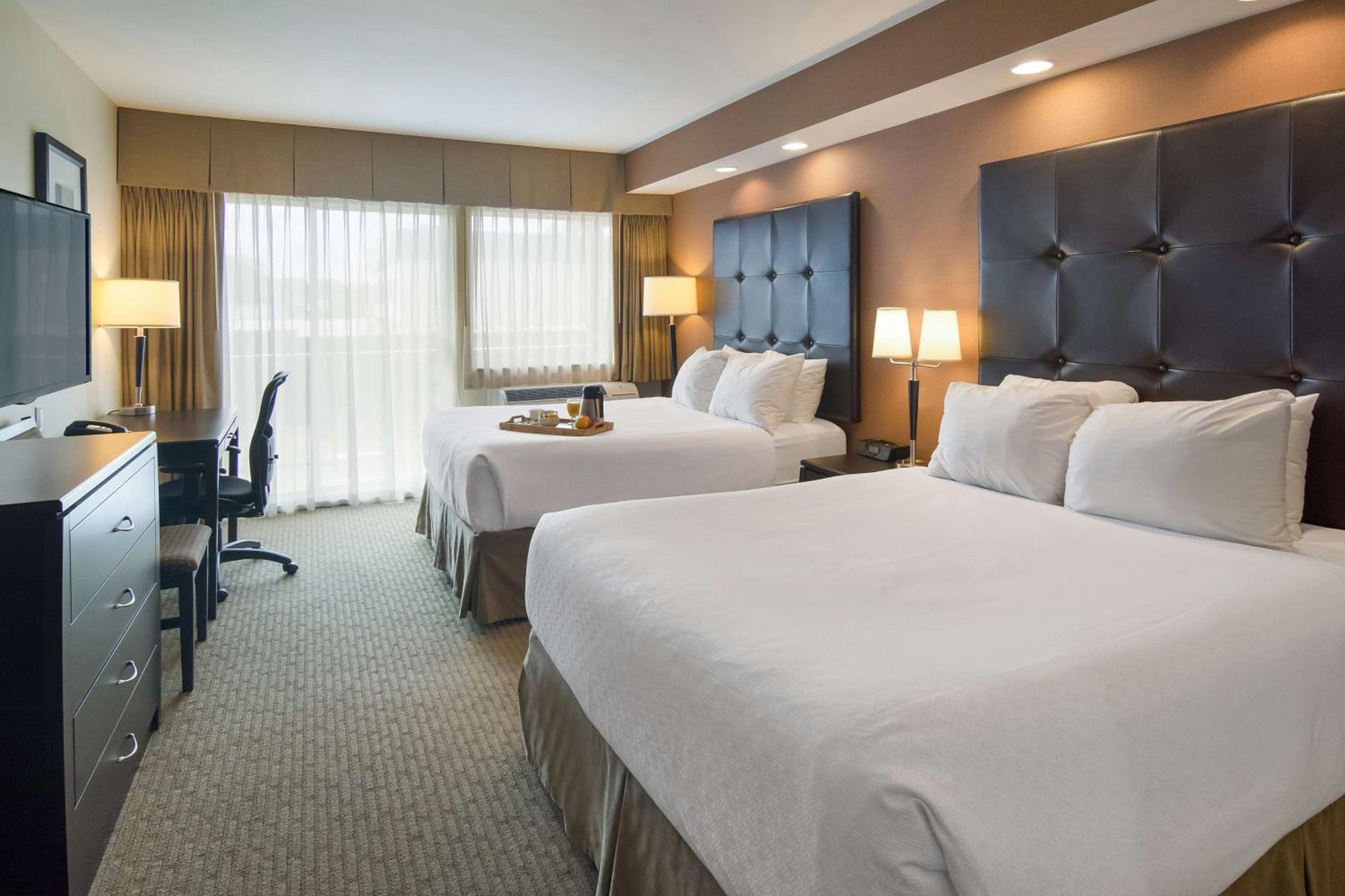 Two Queen Beds with Balcony, Walk In Shower