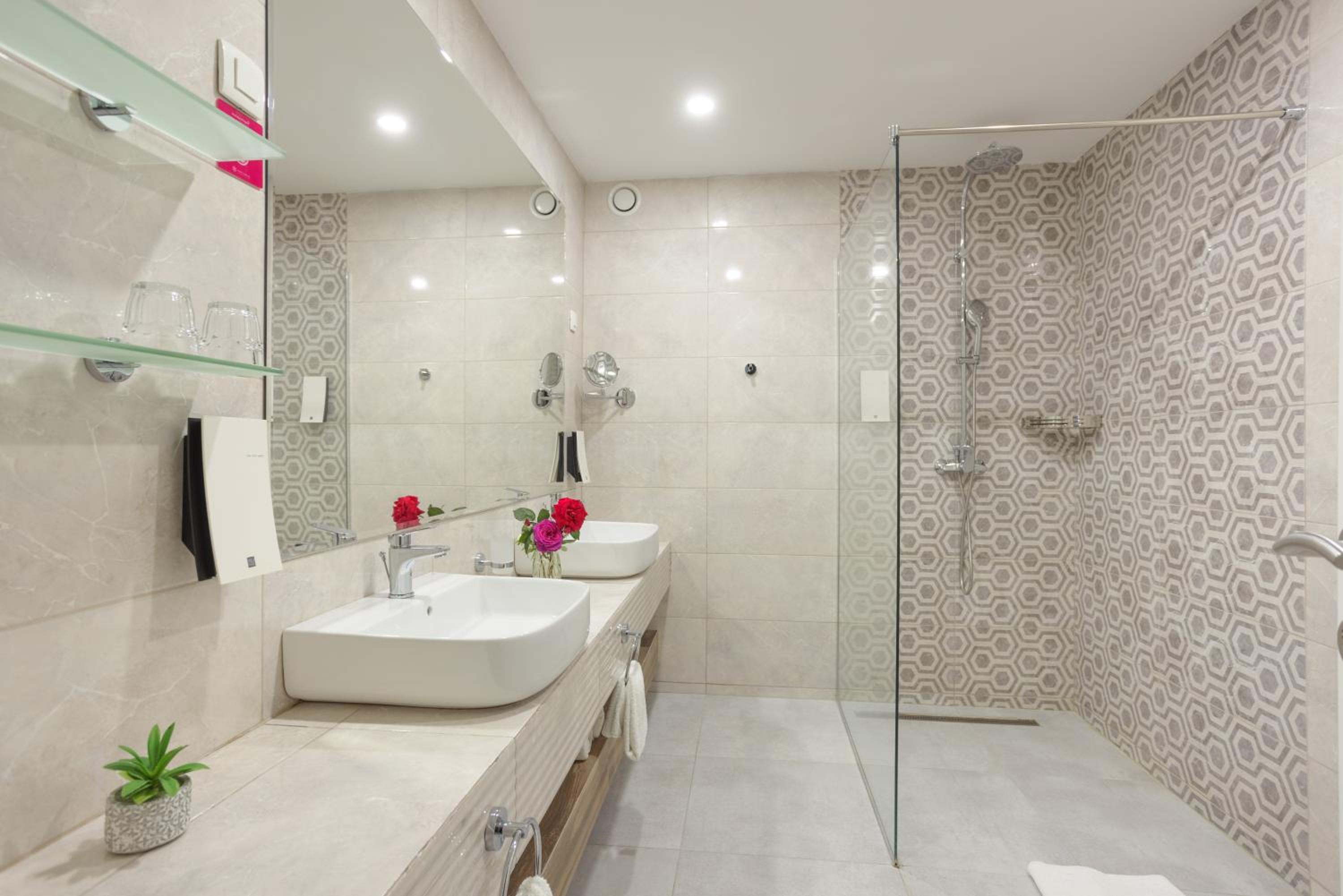 Premium Seaview Suite