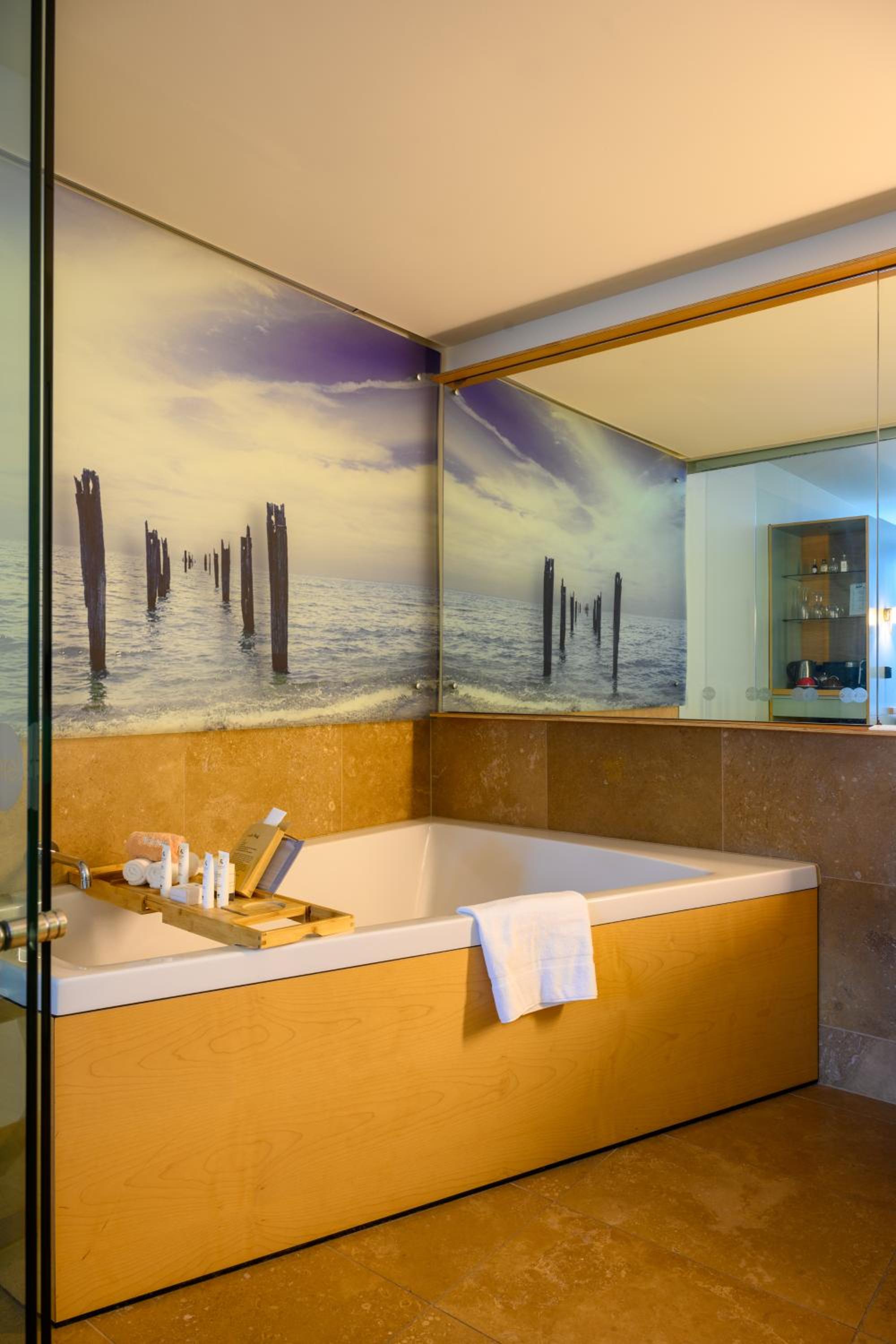 Deluxe King Room with Bath