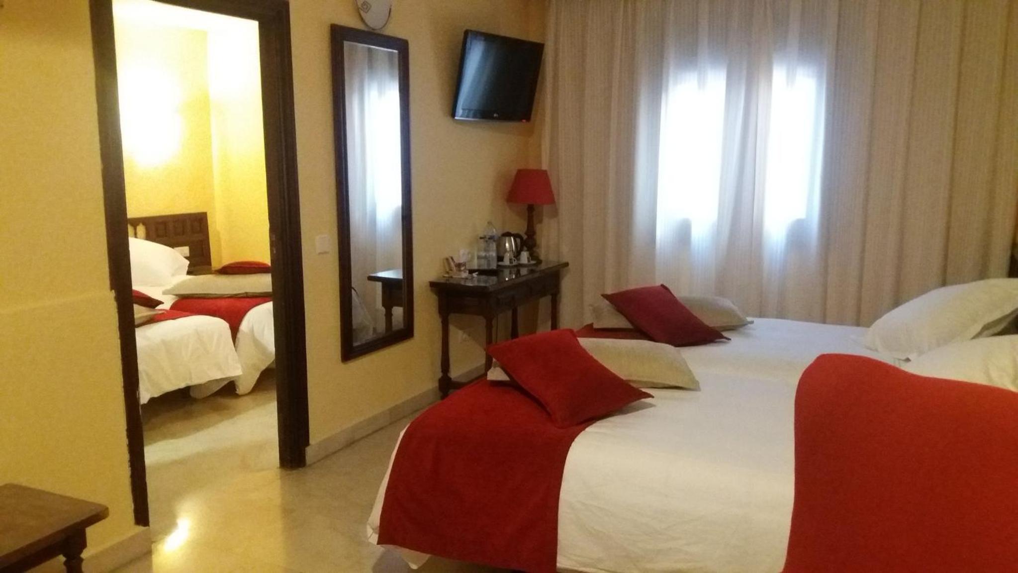 Family Room (4 Adults)