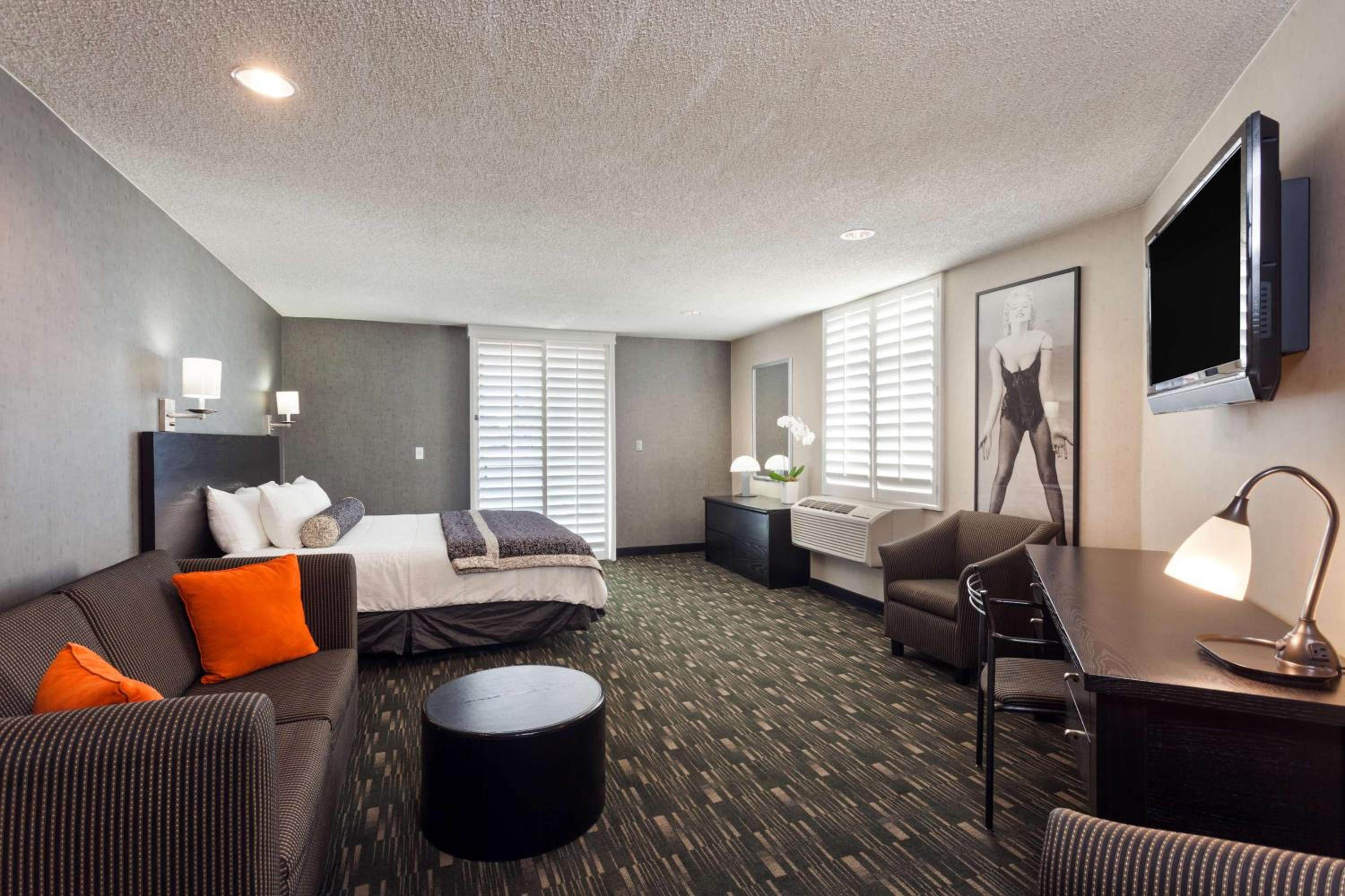 King Room with Mobility/Hearing Impaired Access - Non-Smoking