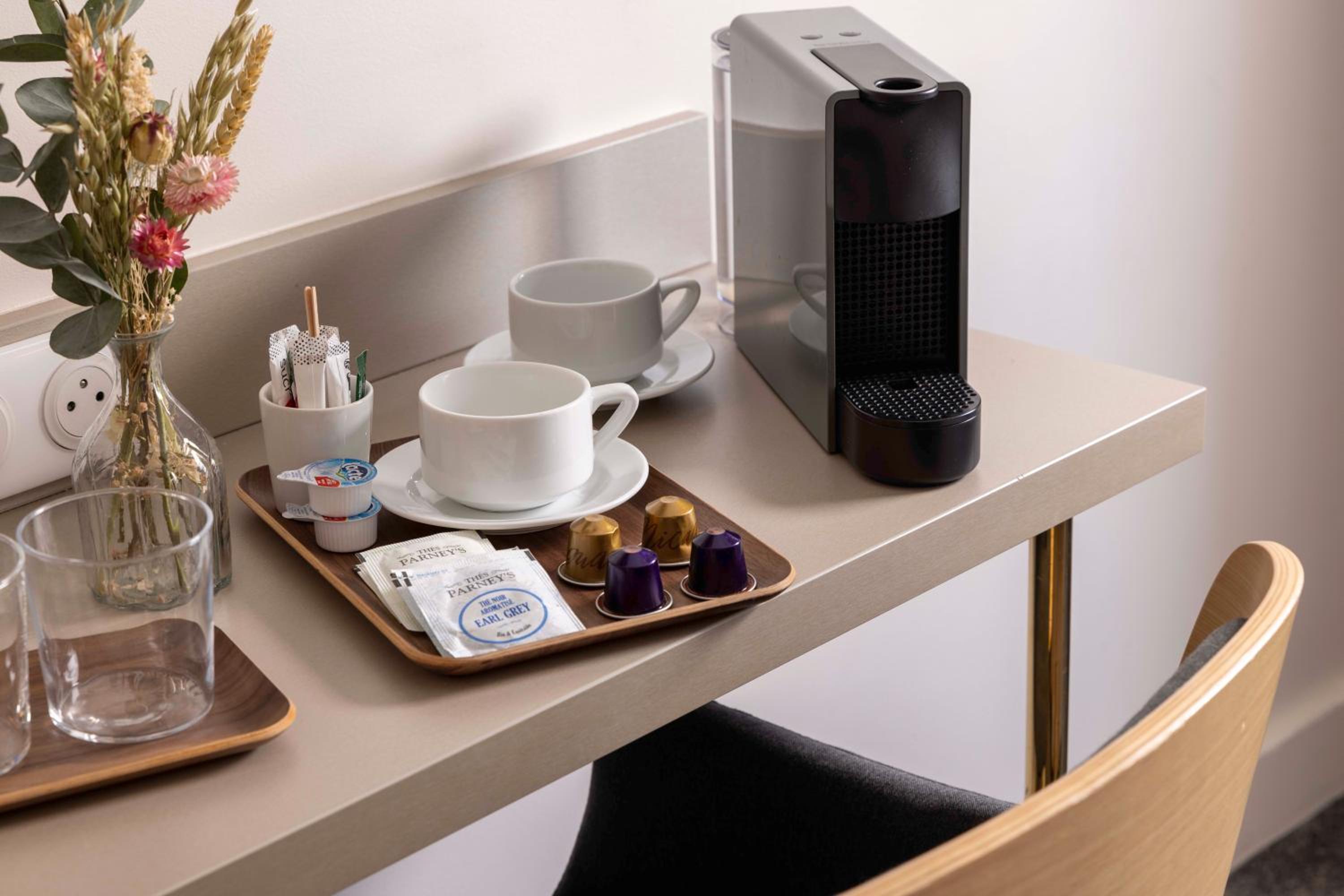 Superior Room with Queen Bed