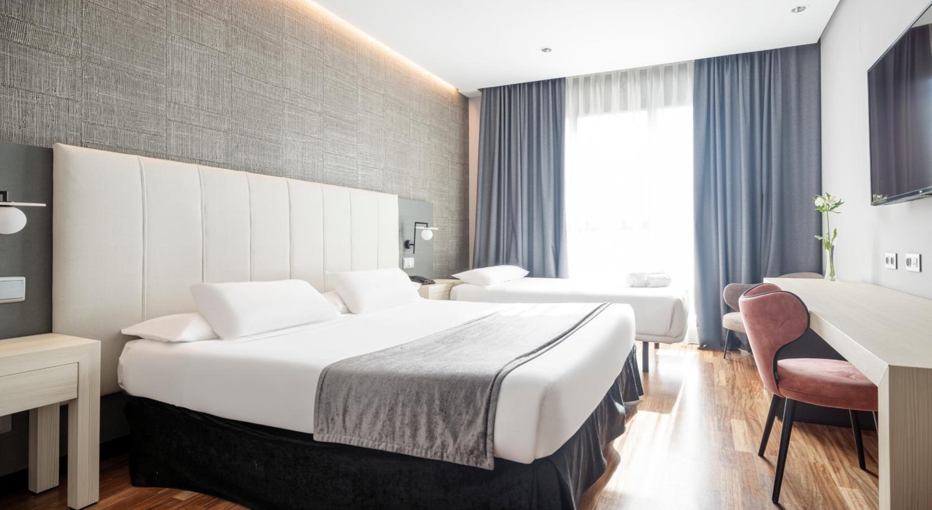 Double Room with Extra Bed (2 Adults + 1 Child)