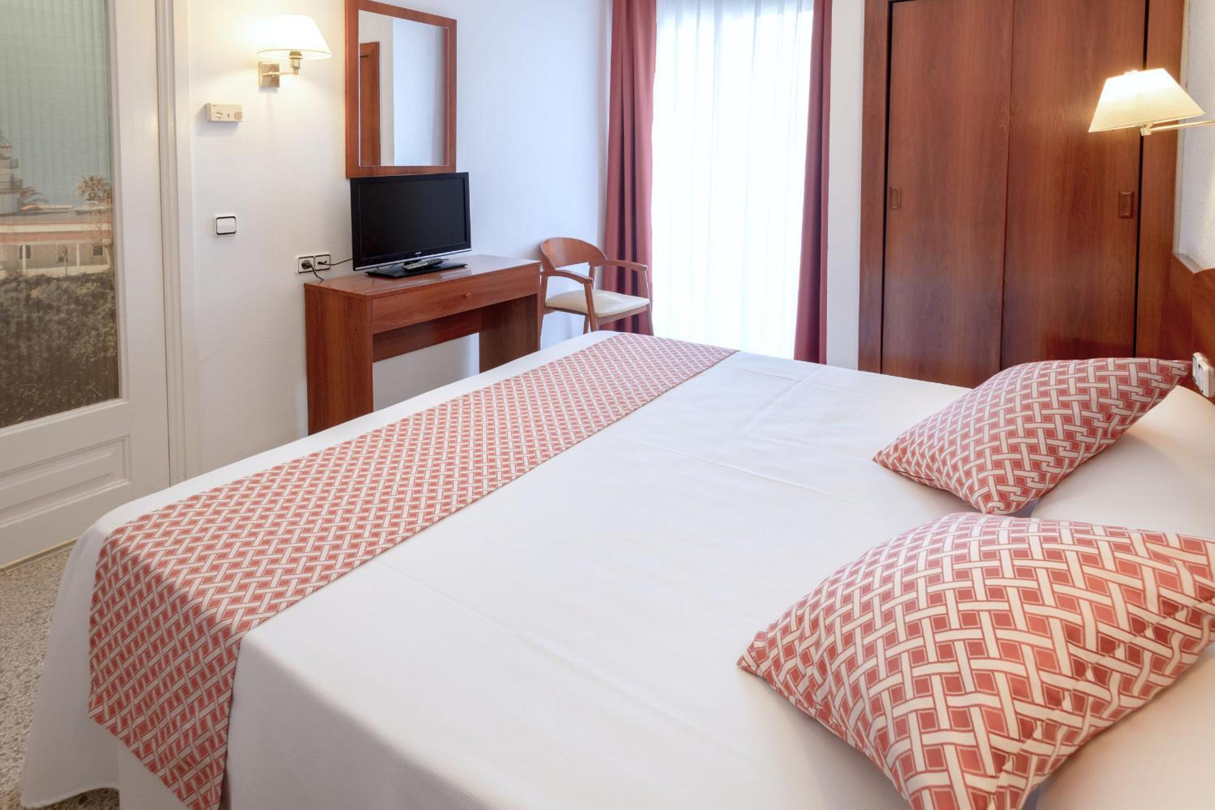 Double or Twin Room with Balcony