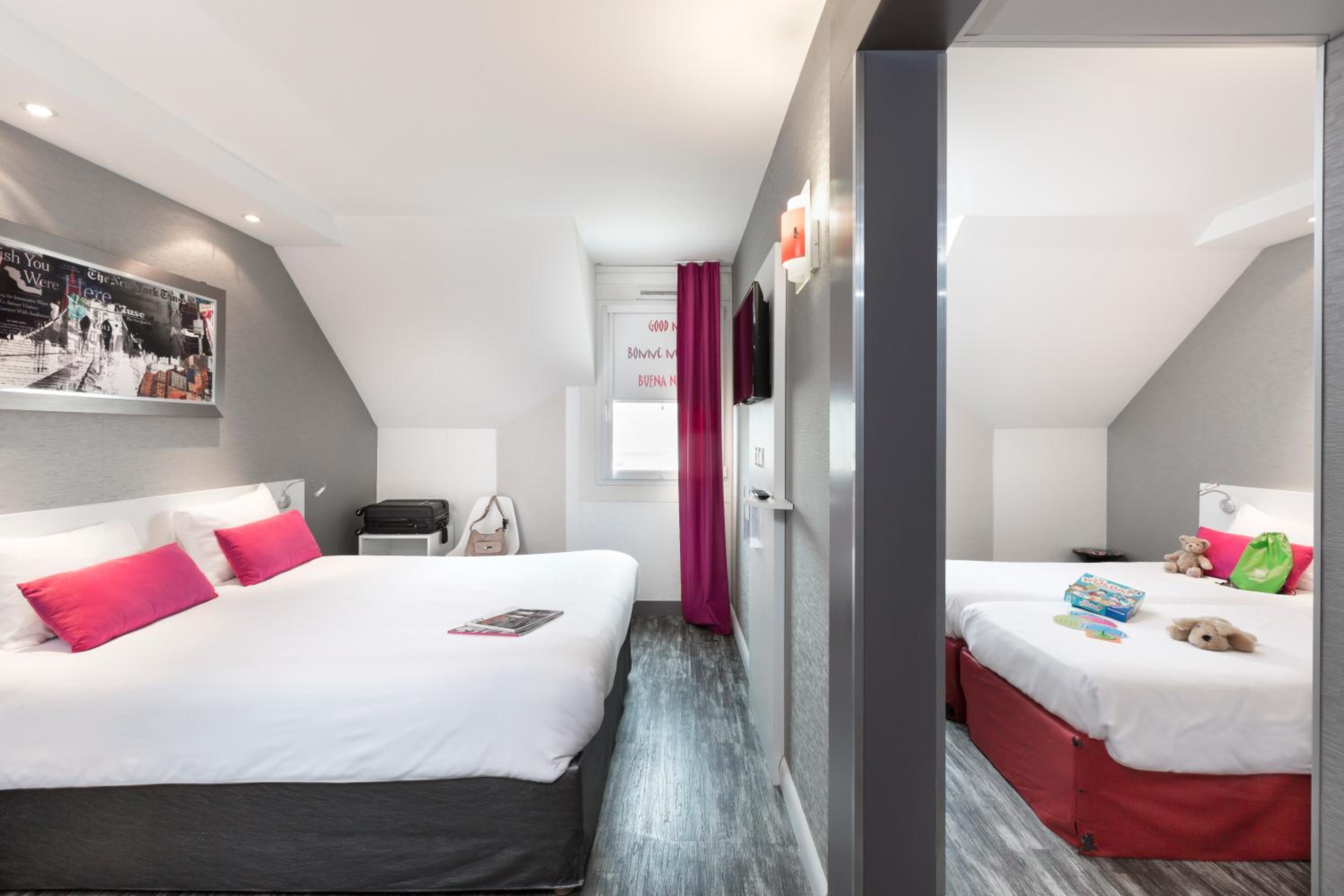 Standard Suite with One Double Bed and Two Single Beds