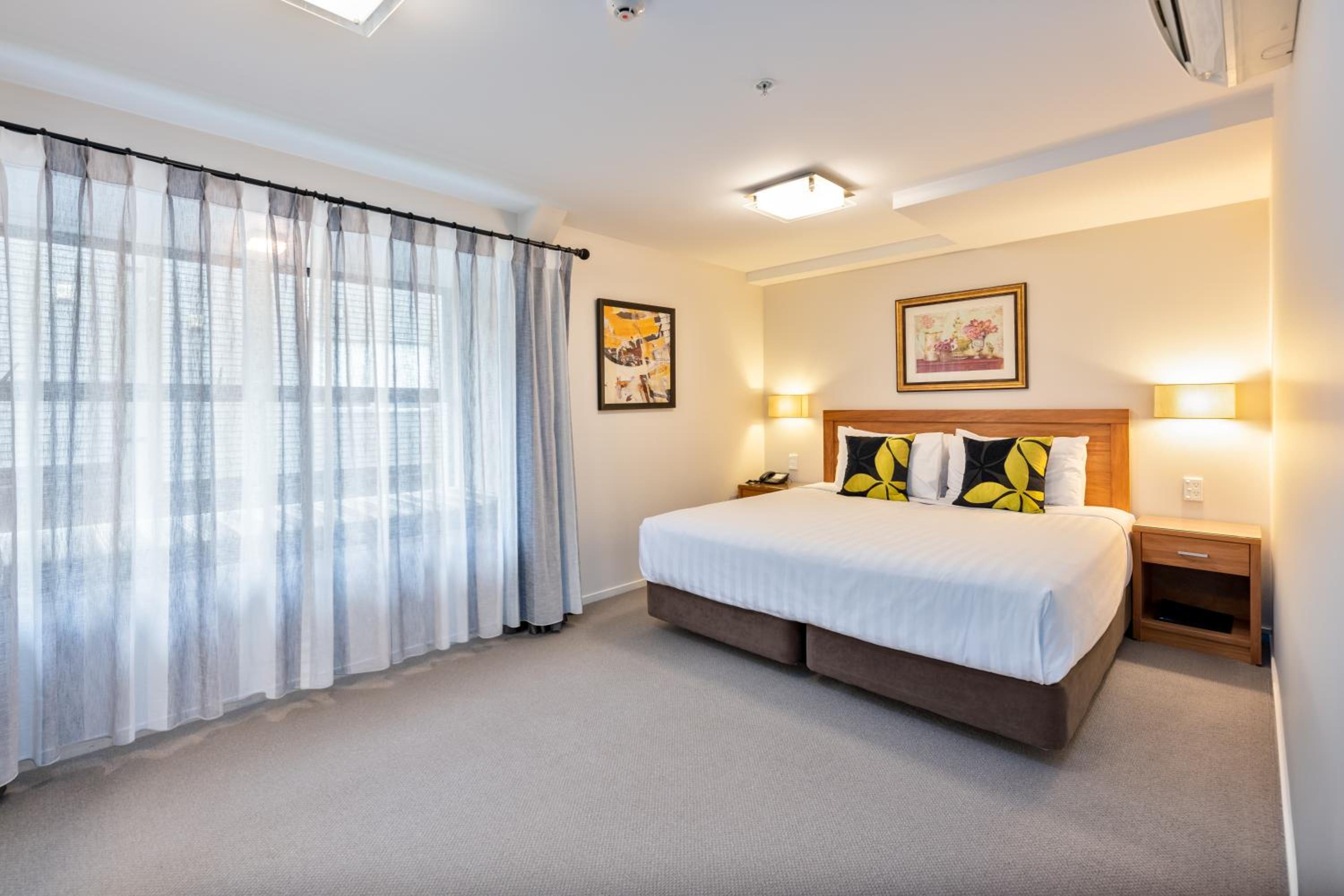 Executive Suite with Spa Bath