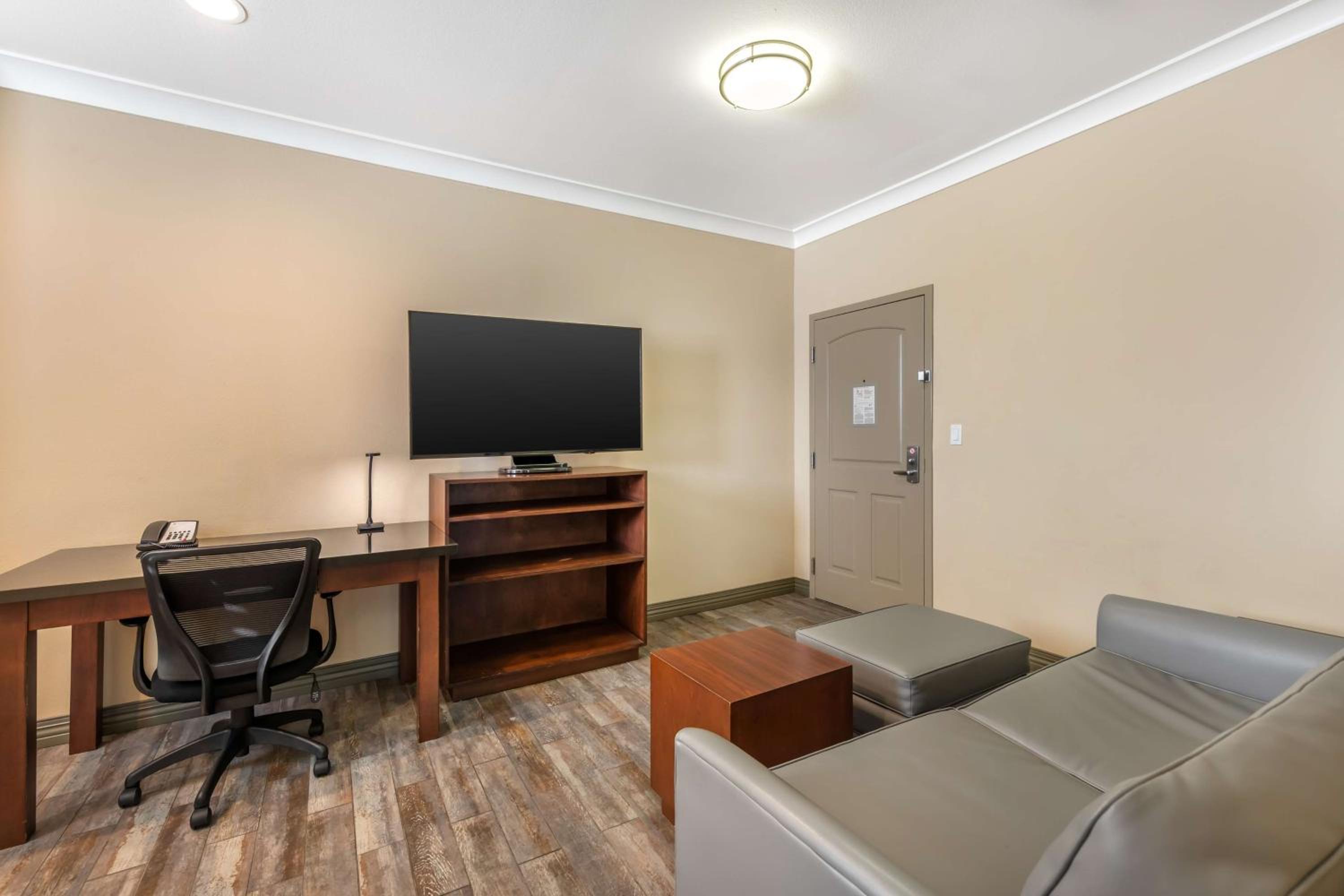 King Suite with Sofa Bed