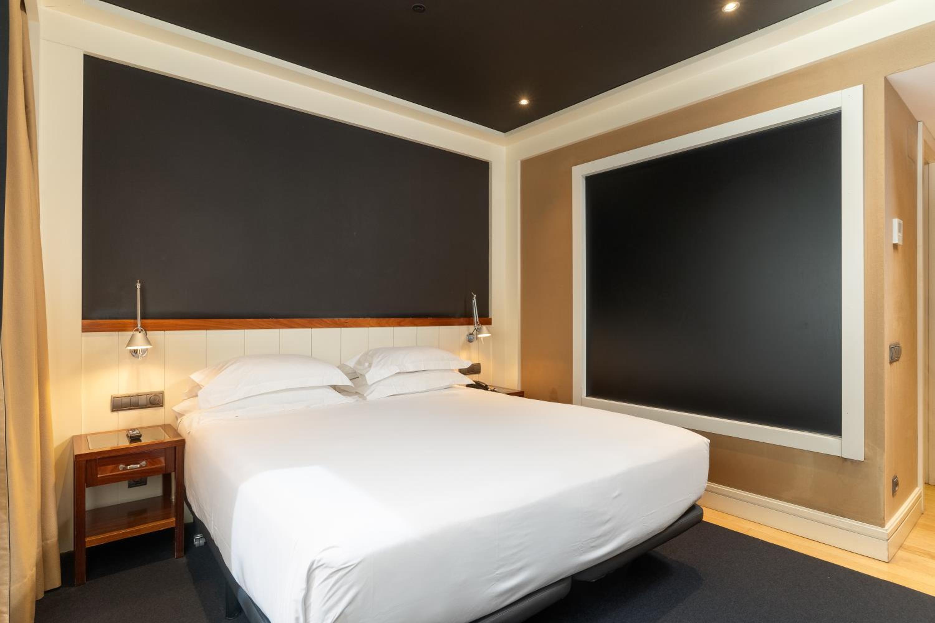 Interior Economy Double or Twin Room