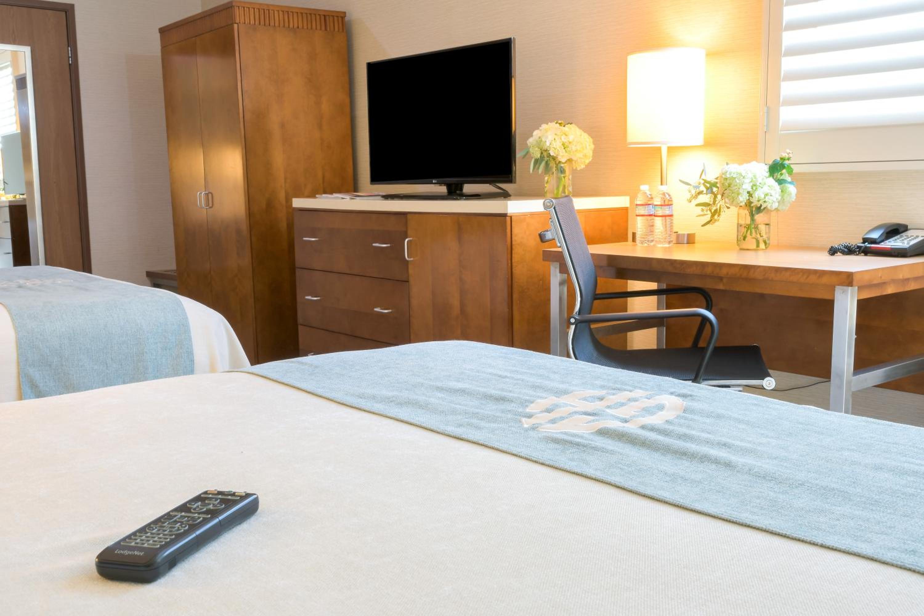 Standard Room with Two Queen Beds