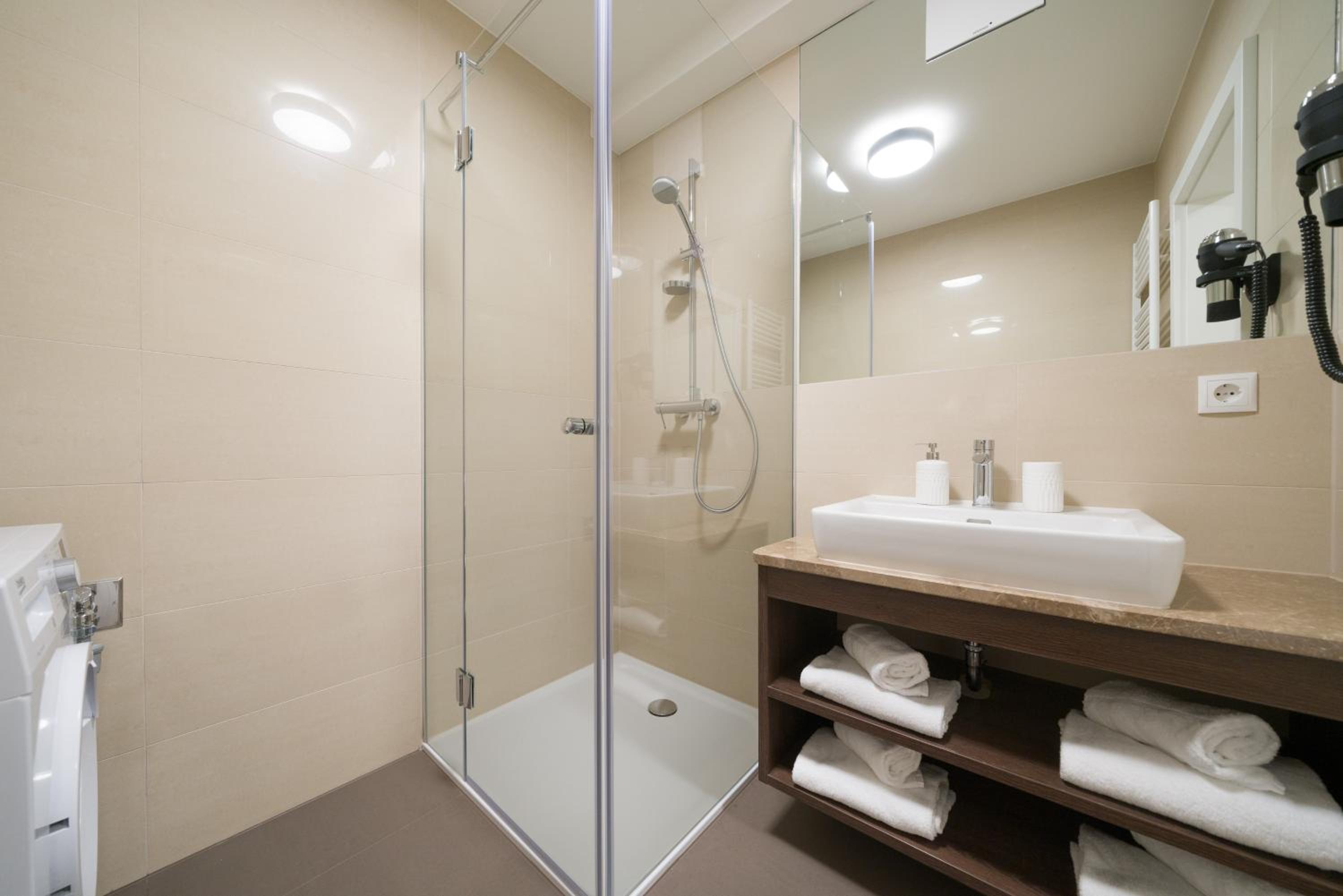 One-Bedroom Apartment with Balcony