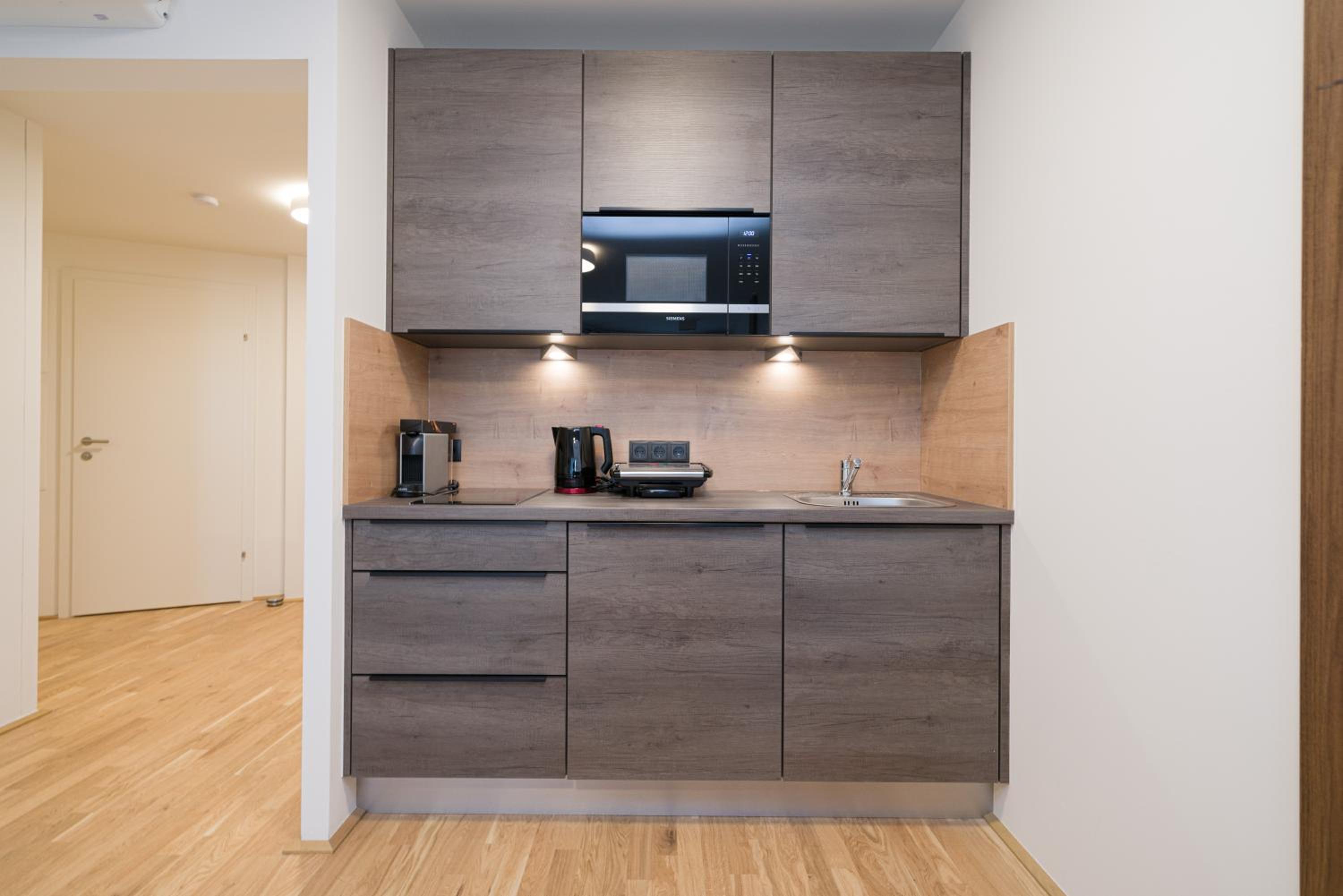 One-Bedroom Apartment with Balcony