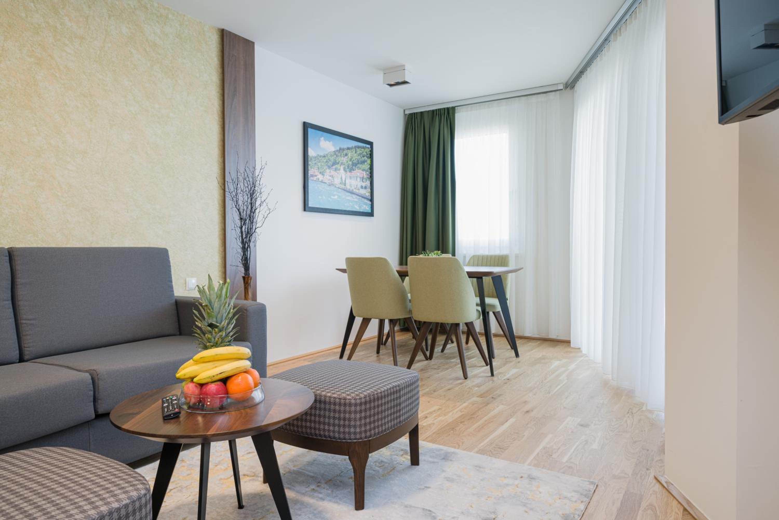 One-Bedroom Apartment with Balcony