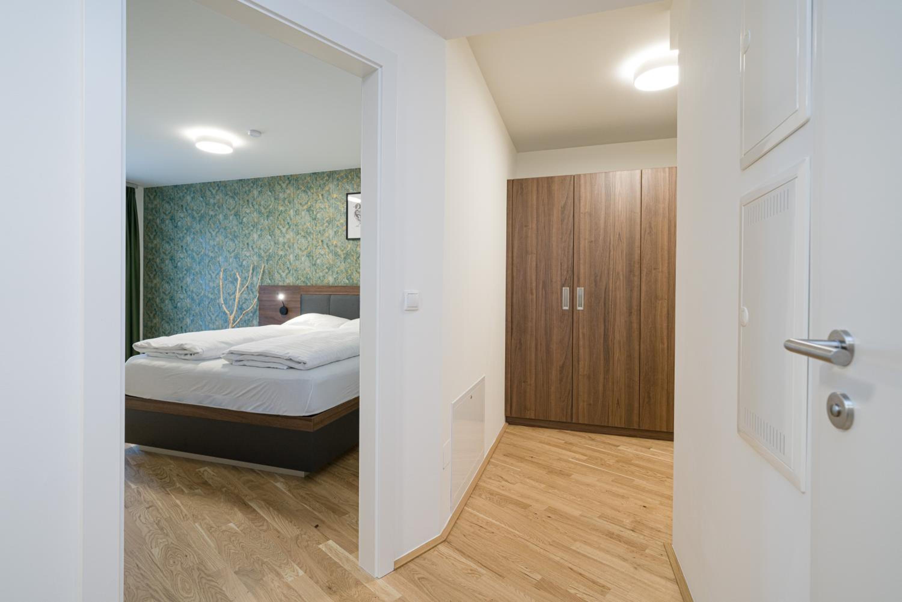 One-Bedroom Apartment with Balcony