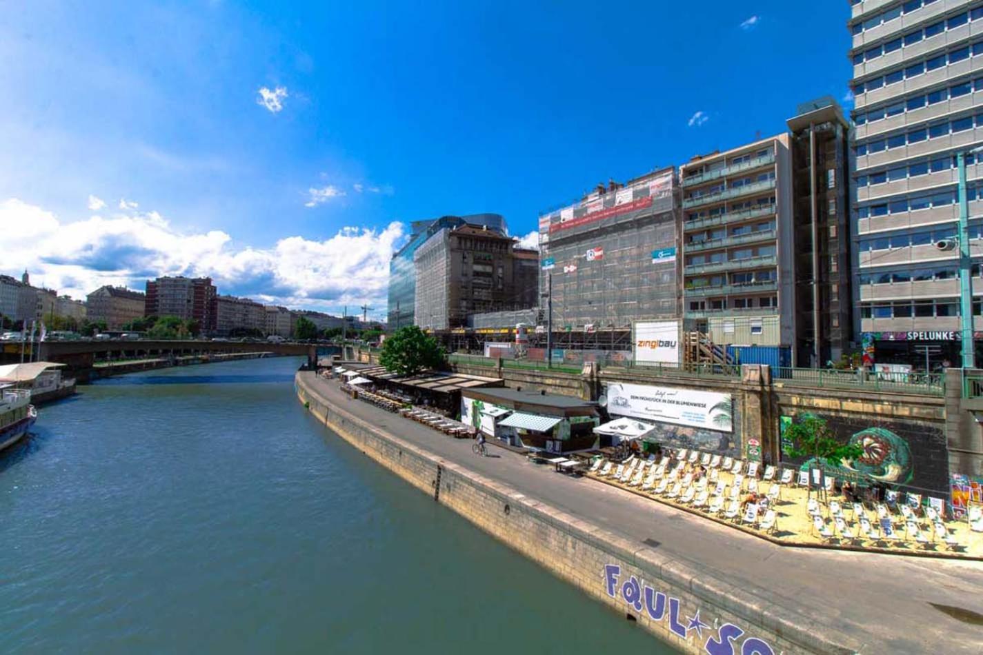 Deluxe One-Bedroom Apartment with Terrace