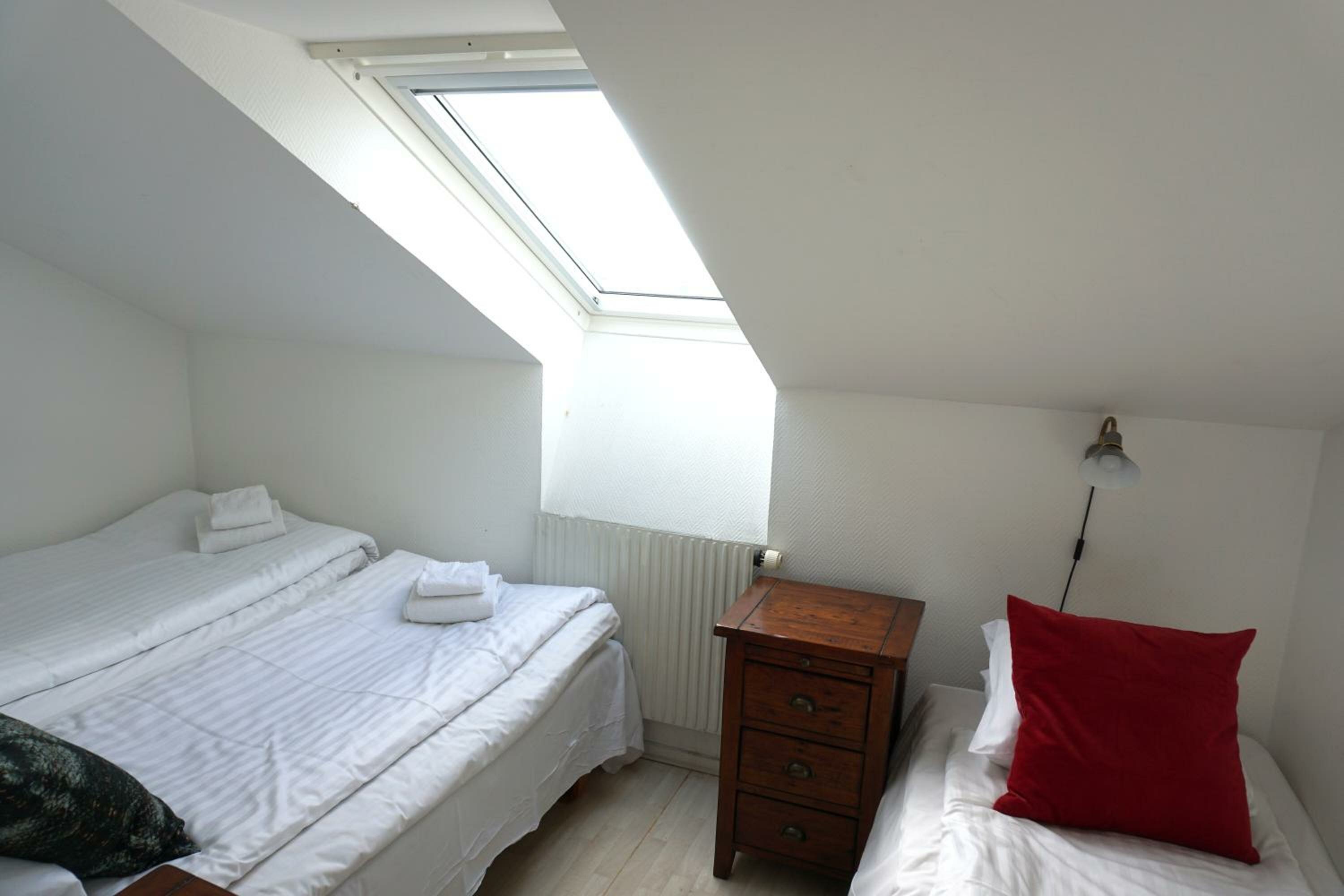 One-Bedroom Apartment with View