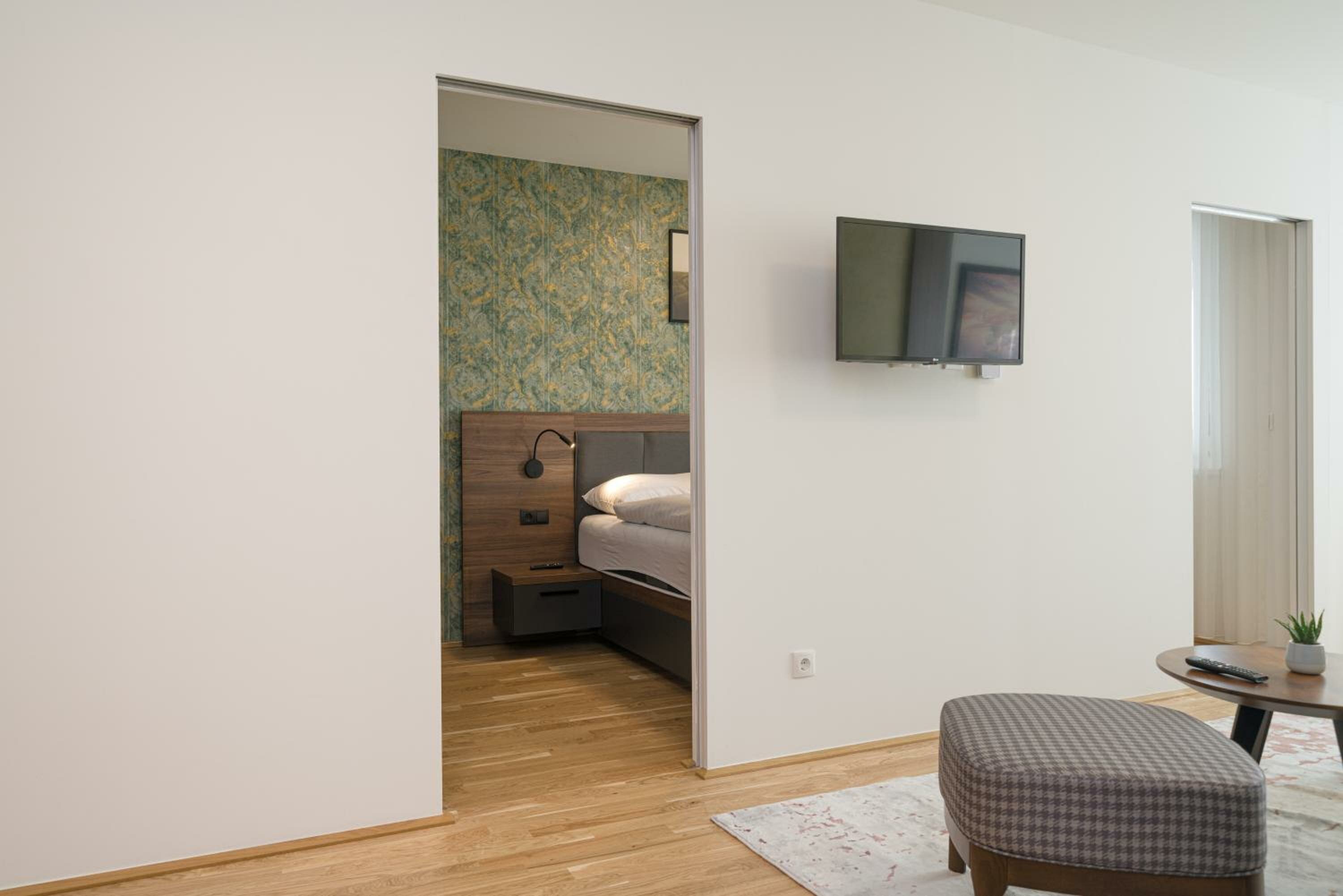 One-Bedroom Apartment with Balcony