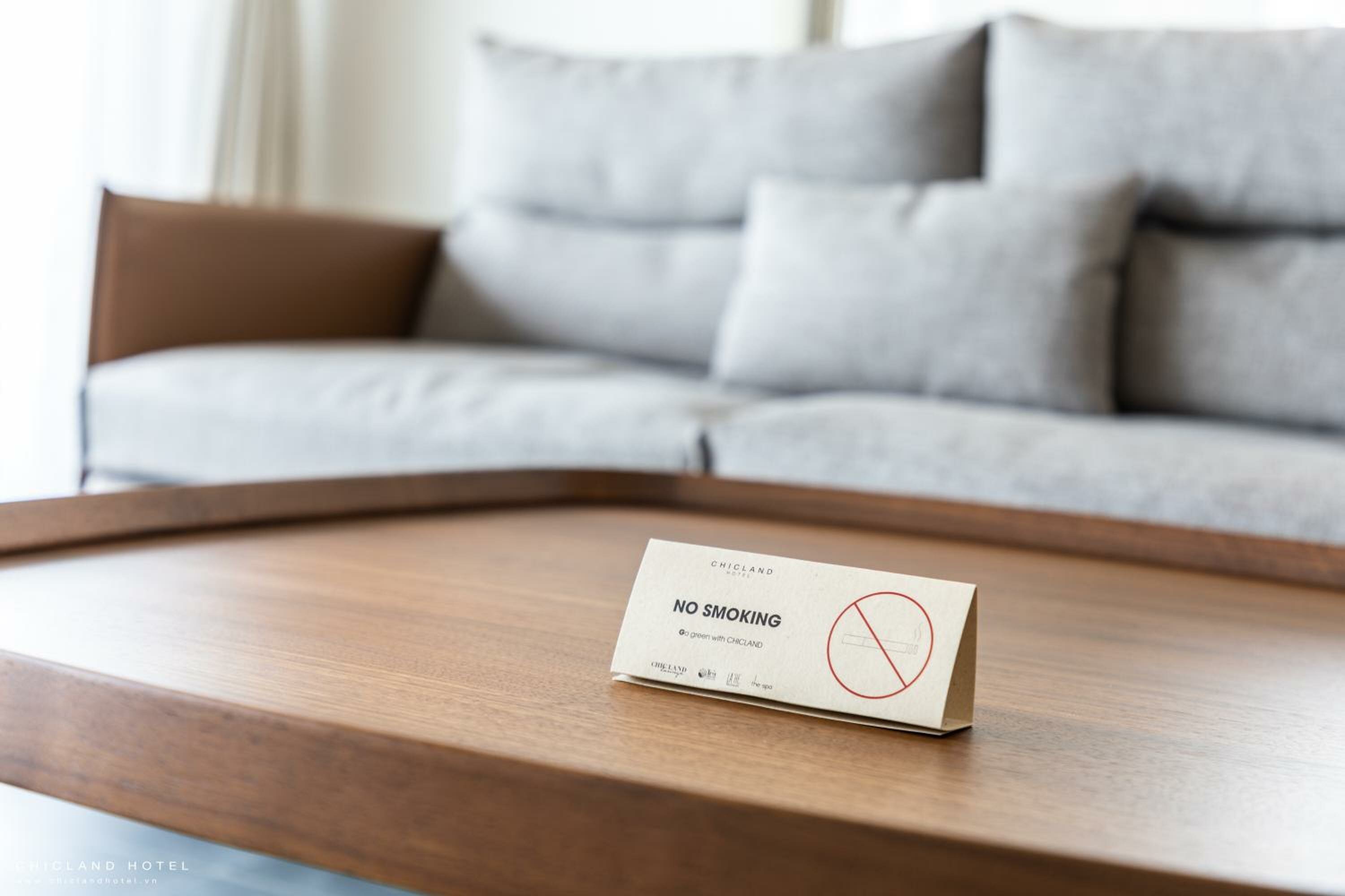 Luxury One-Bedroom Apartment with Balcony and Sea View