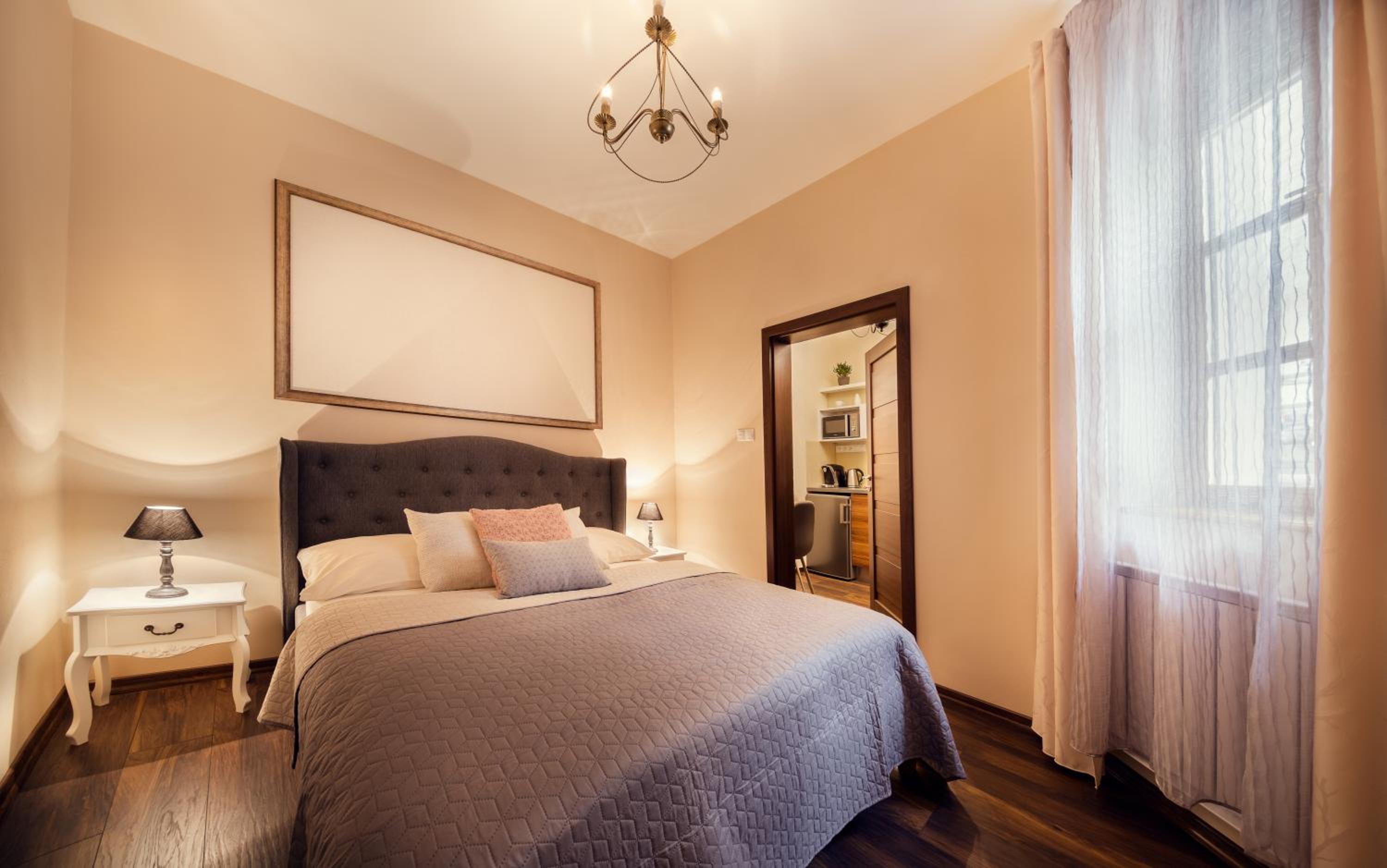 Deluxe Smart Apartment