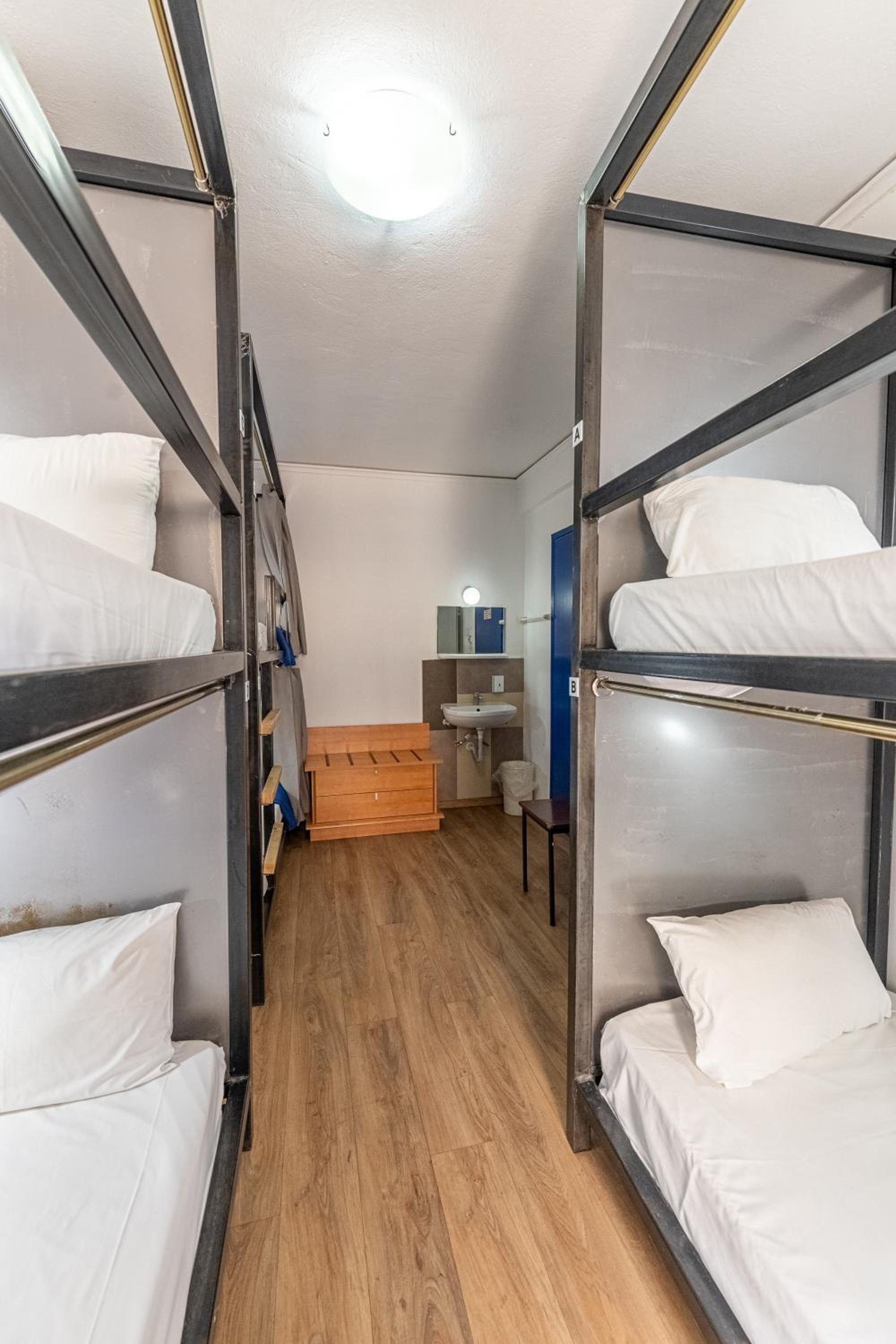 Bed in 6-Bed Mixed Dormitory Room
