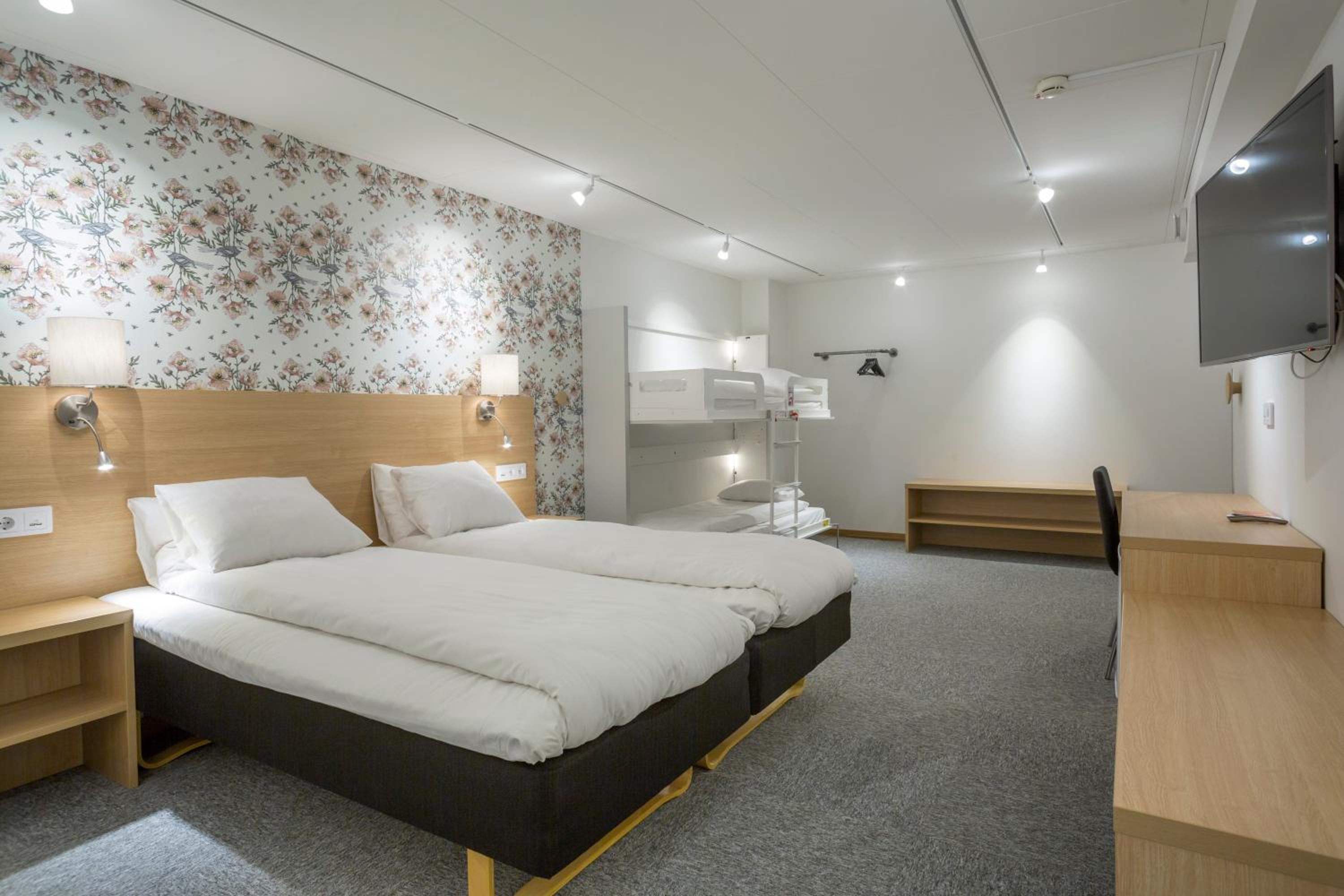 Quadruple Room -  No Window