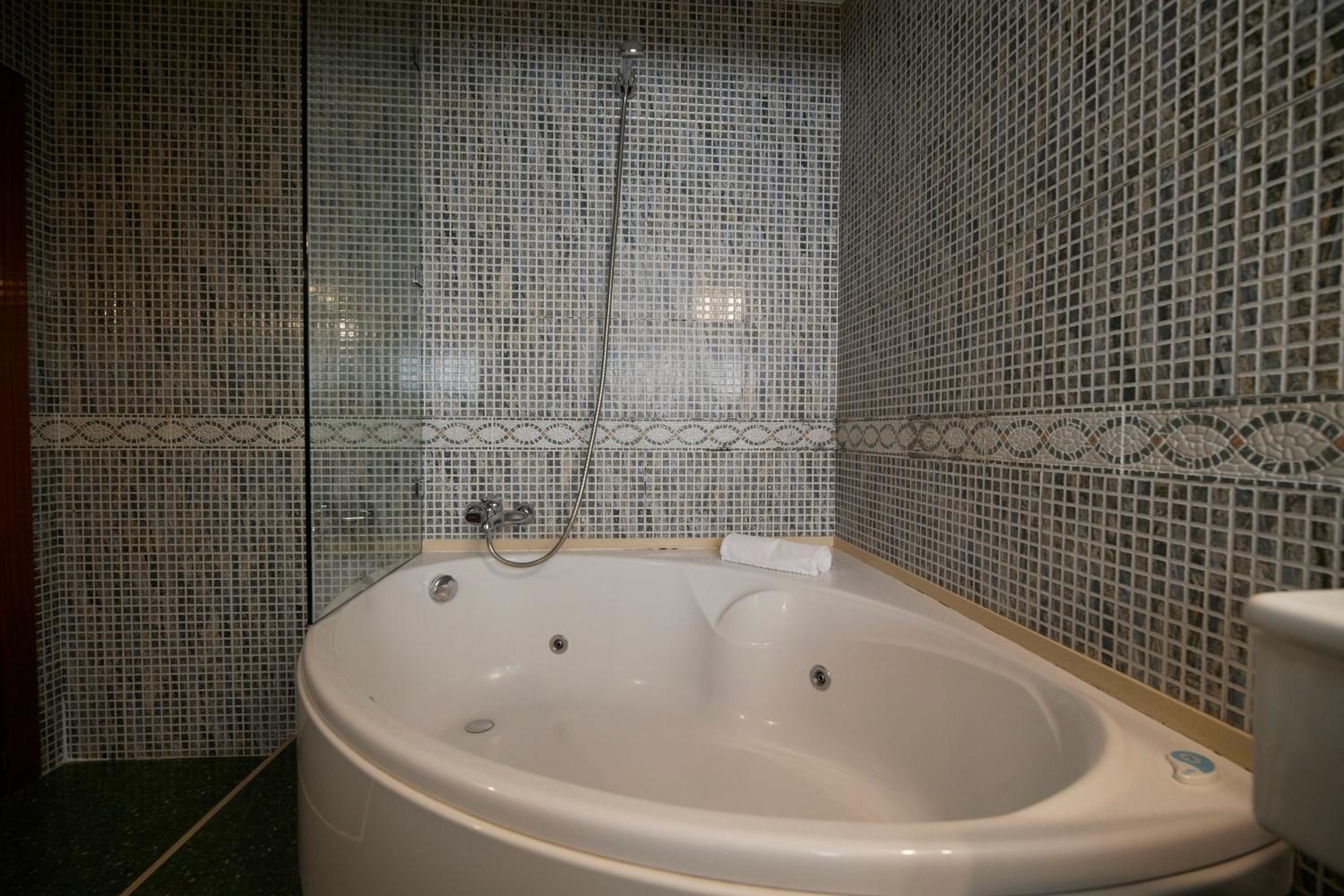 Double Room with Spa Bath