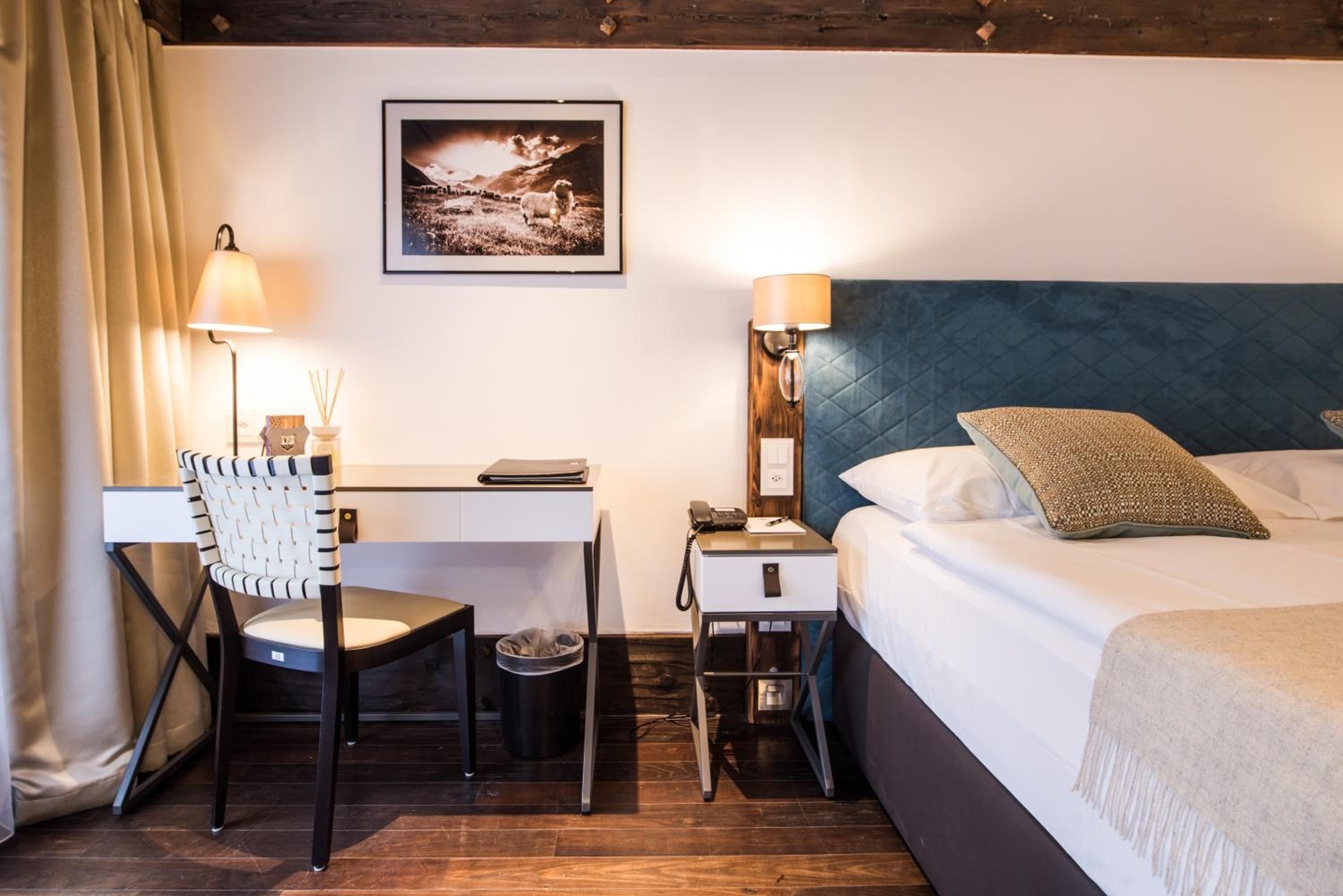 Alpine Chic Room (2 Adults)