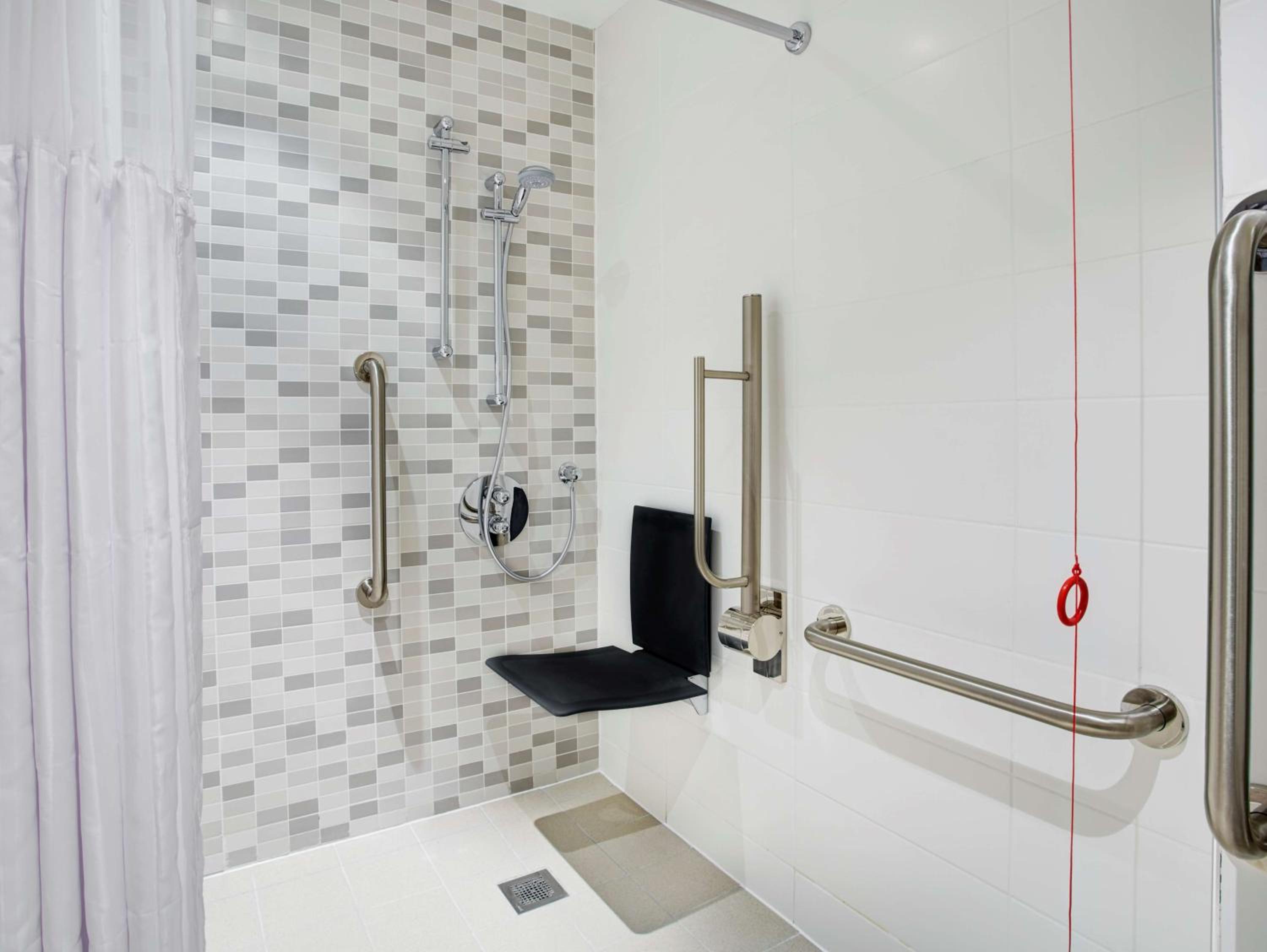 Queen Room - Mobility Access