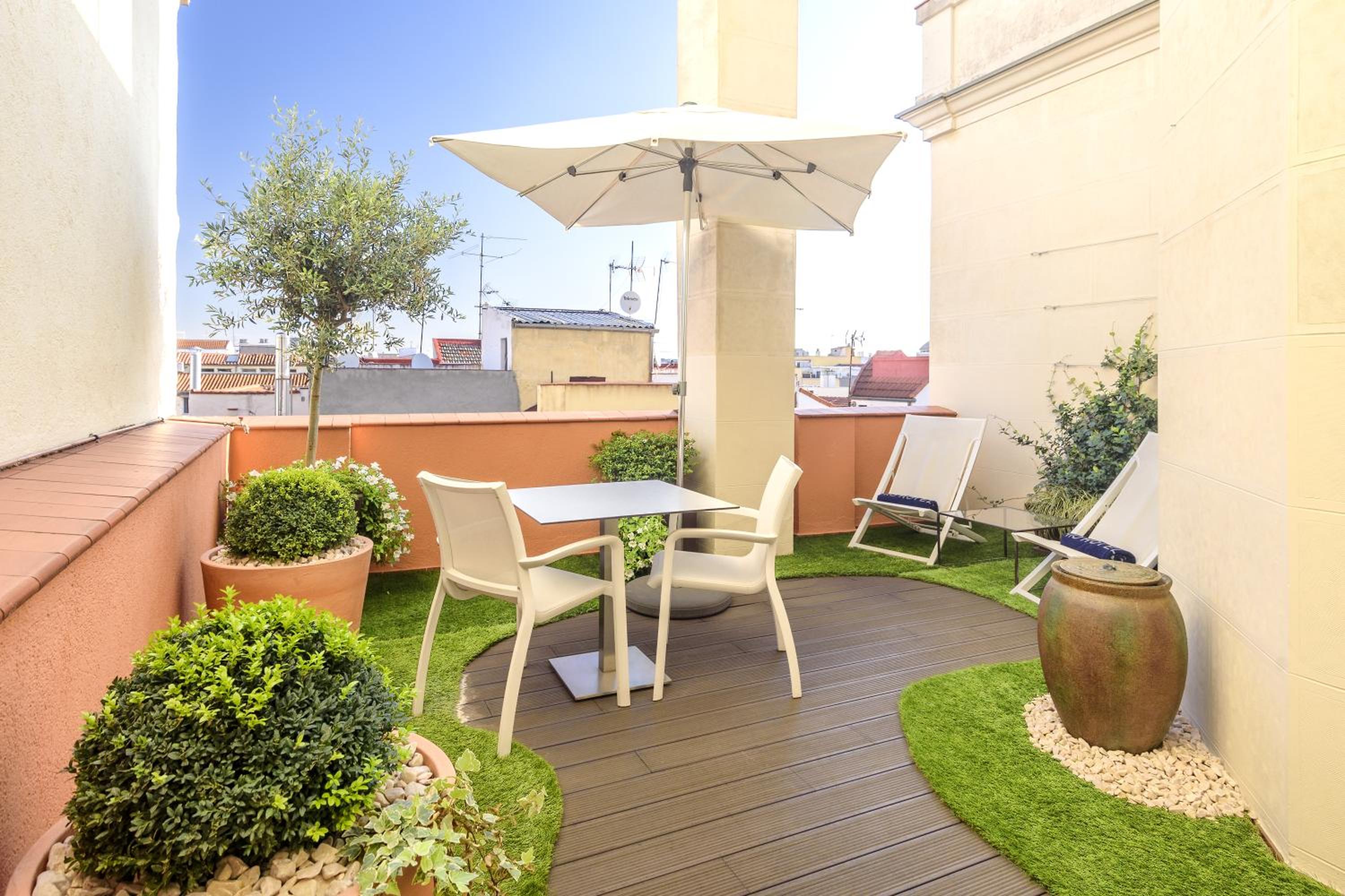 Deluxe Double Room with Terrace