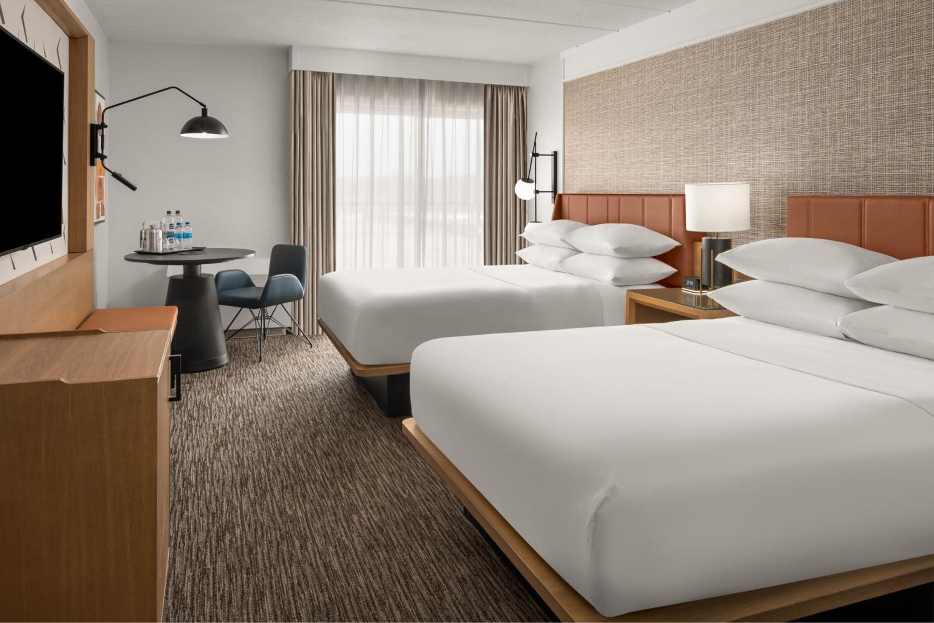 Double Room with Two Double Beds and Adapted Tub - Mobility Accessible