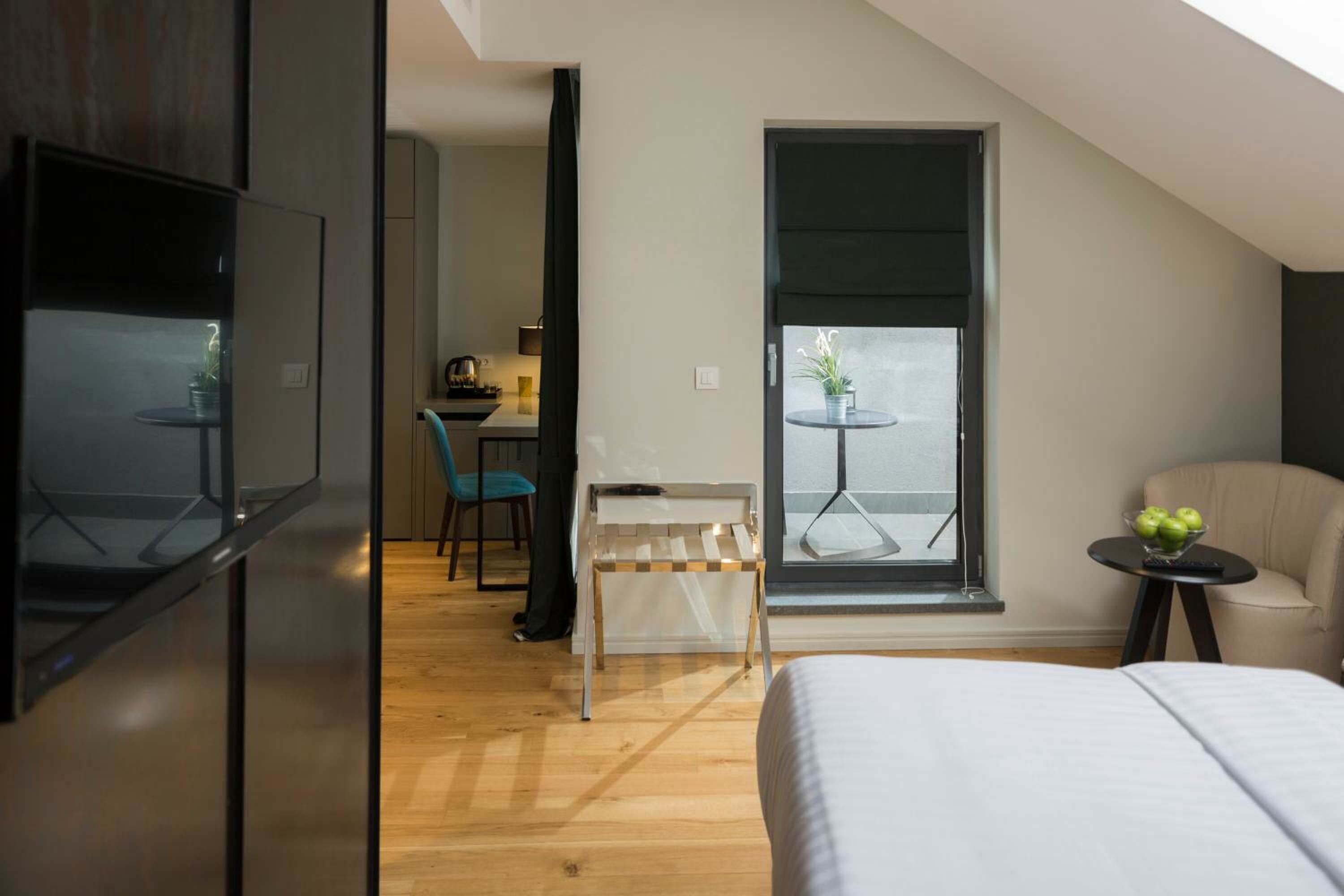 Deluxe Double Room with Balcony