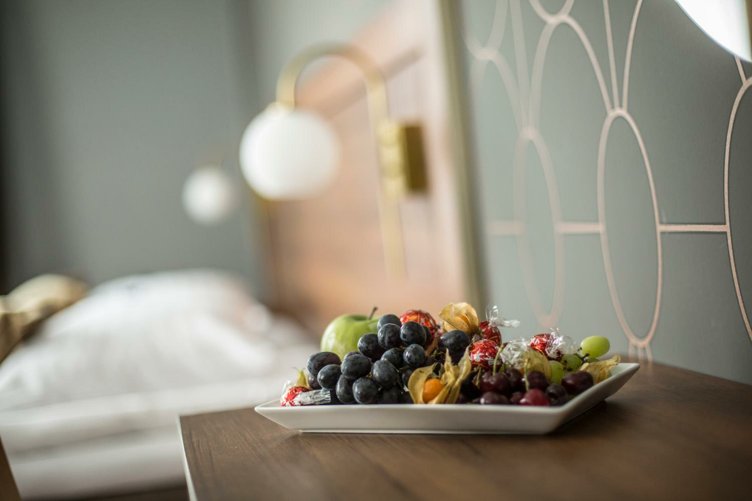 Deluxe King Room - Non-Smoking