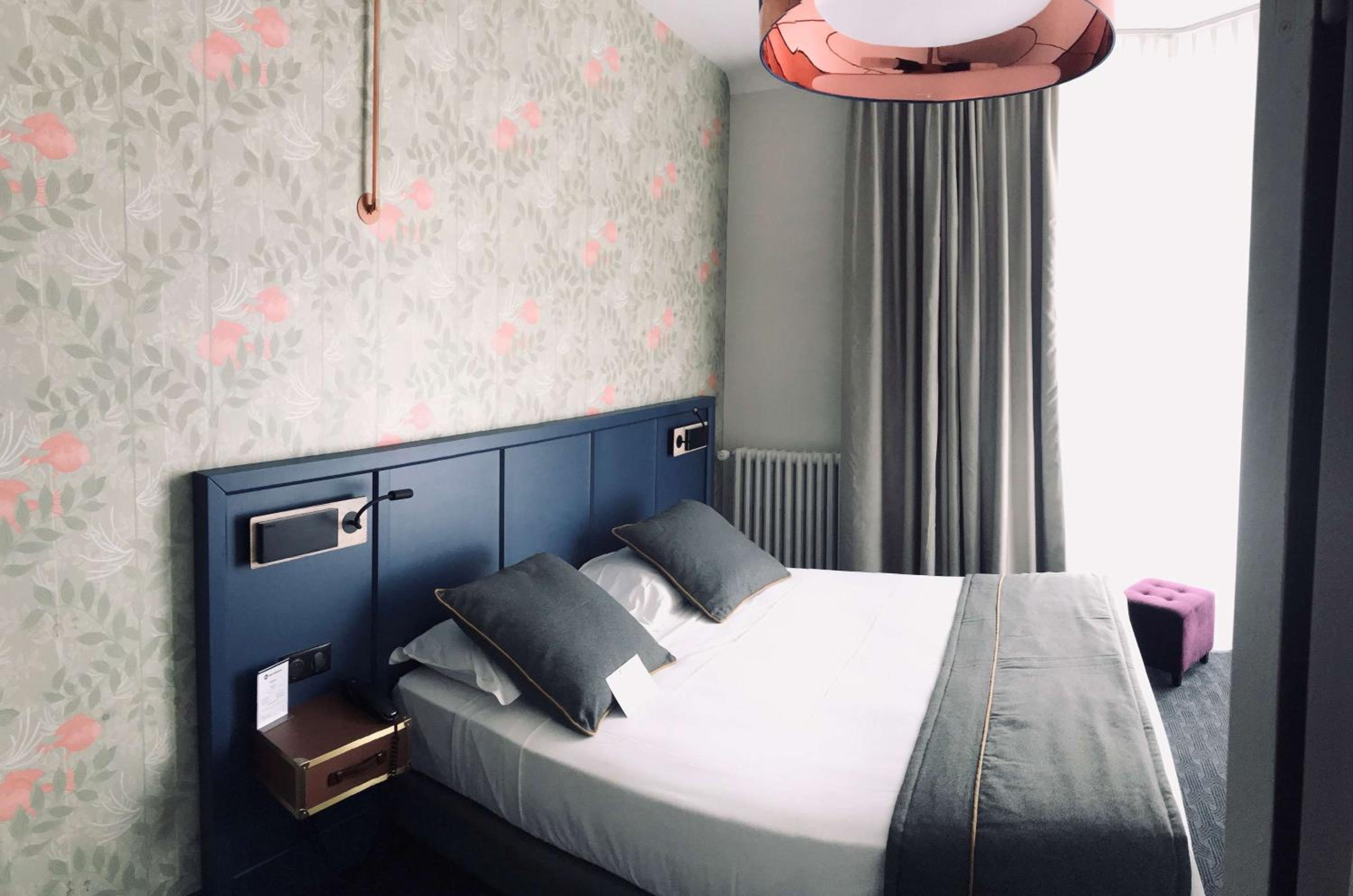 Comfort Queen Room with Air Condition