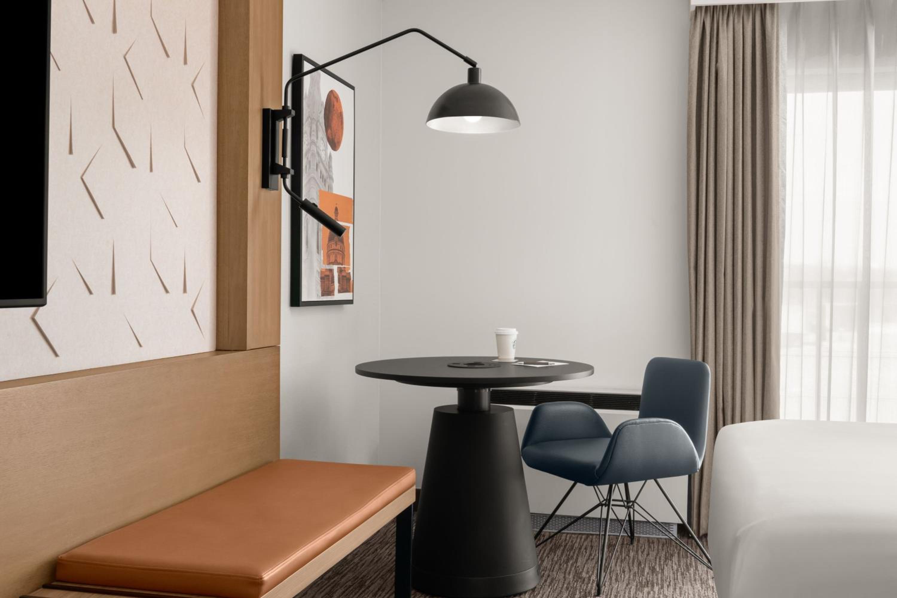 Double Room with Two Double Beds and Adapted Tub - Mobility Accessible