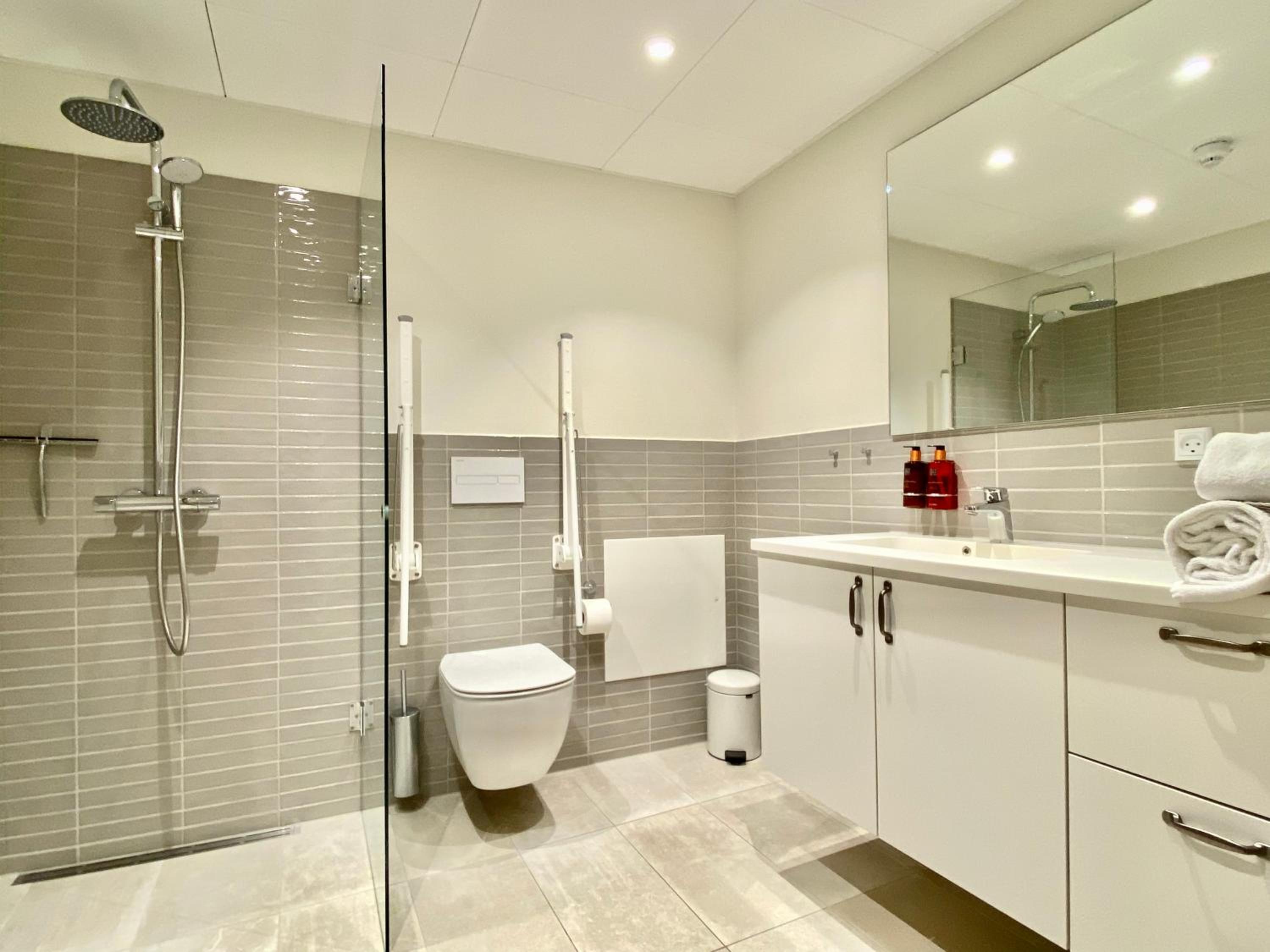 Deluxe Double Room - Music Room