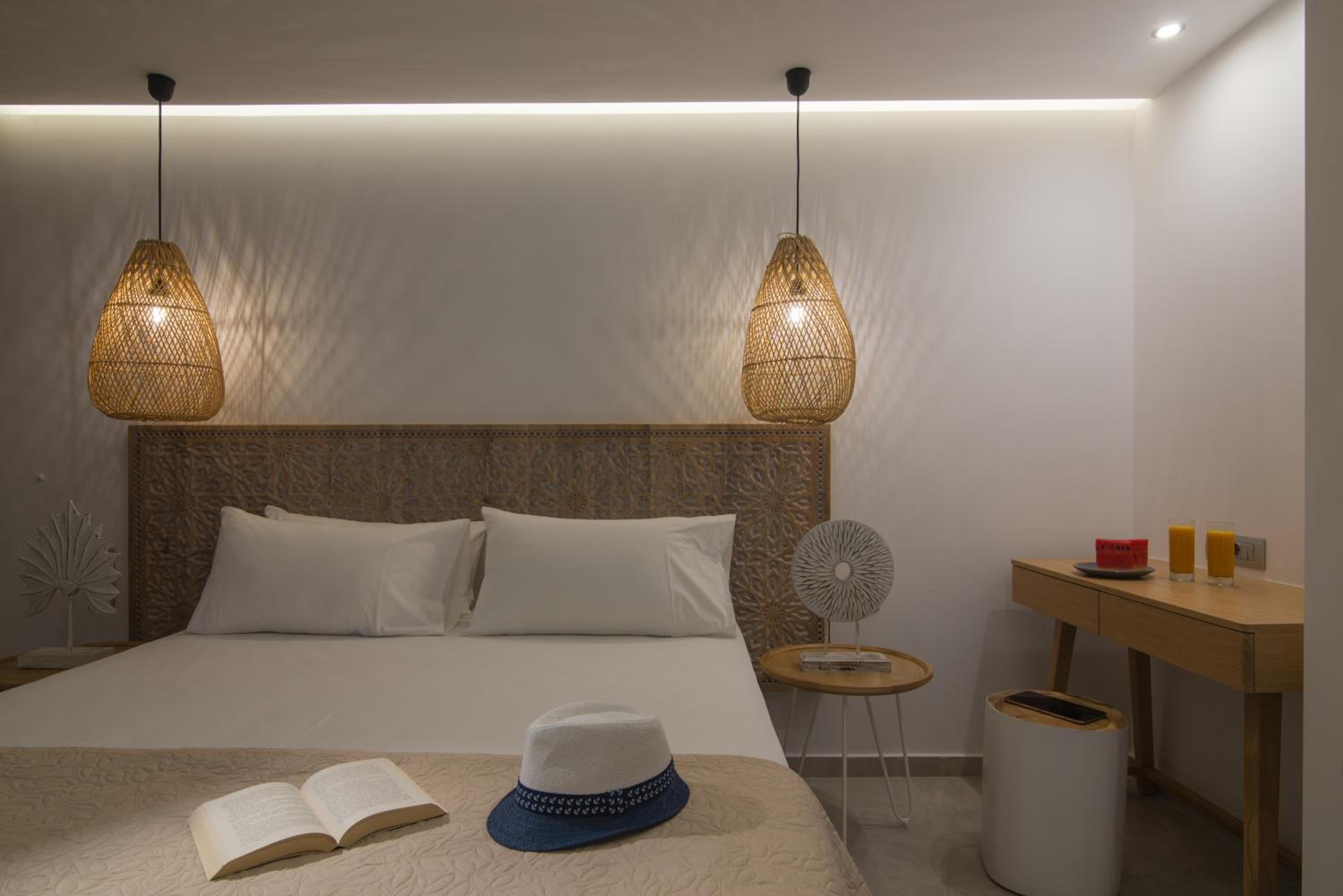 Classic Double Room with Partial Sea View (annex)